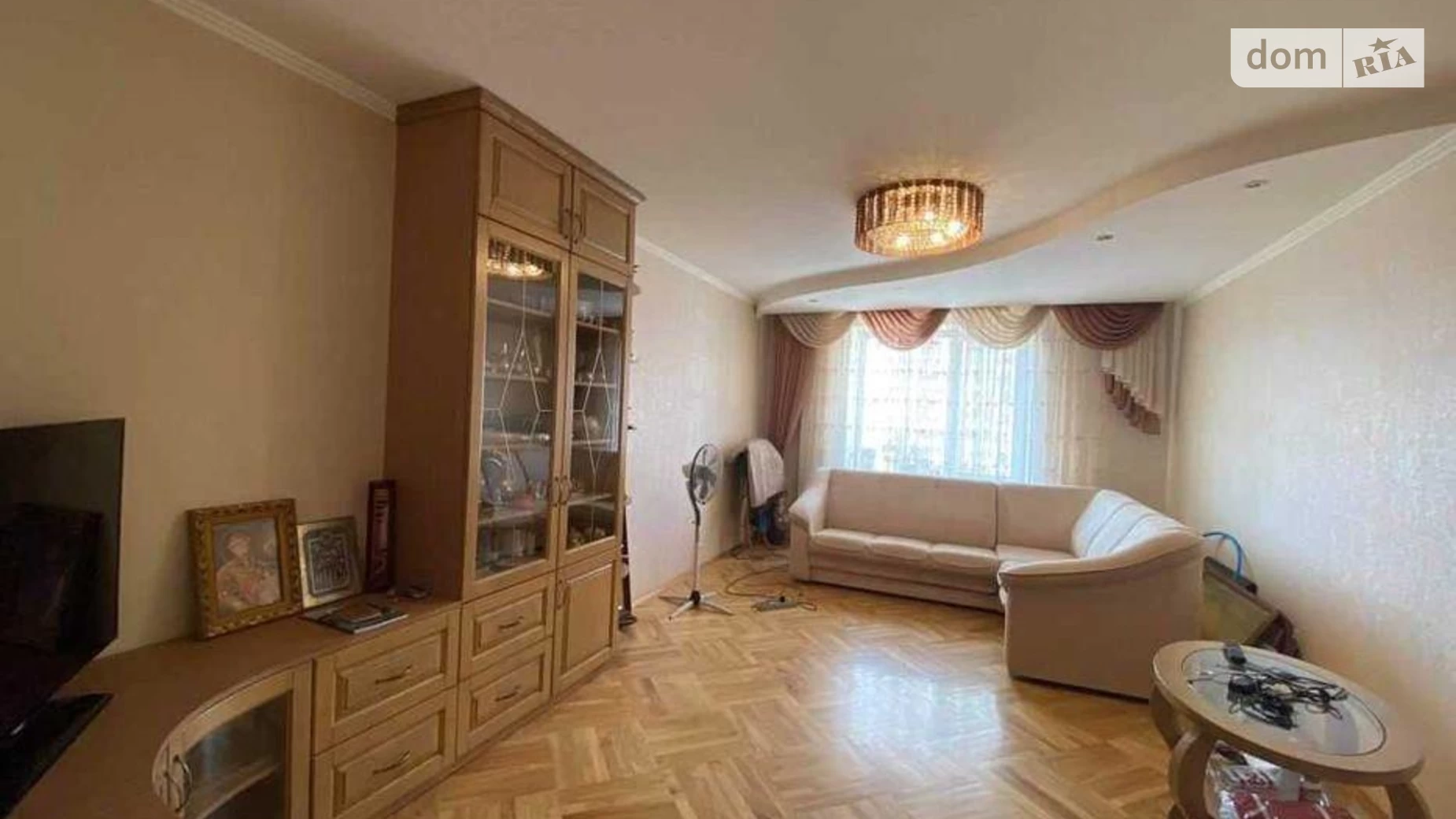 Продается 3-комнатная квартира 106 кв. м в Киеве, ул. Николая Голего(Лебедева-Кумача), 5