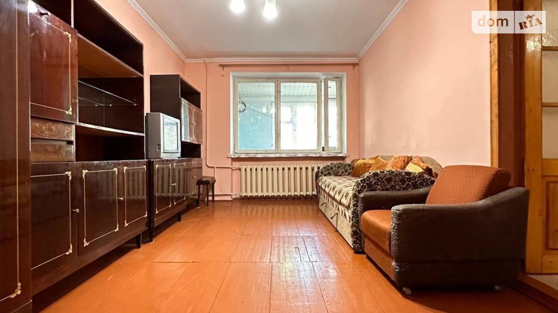 Продается 2-комнатная квартира 42 кв. м в Черновцах