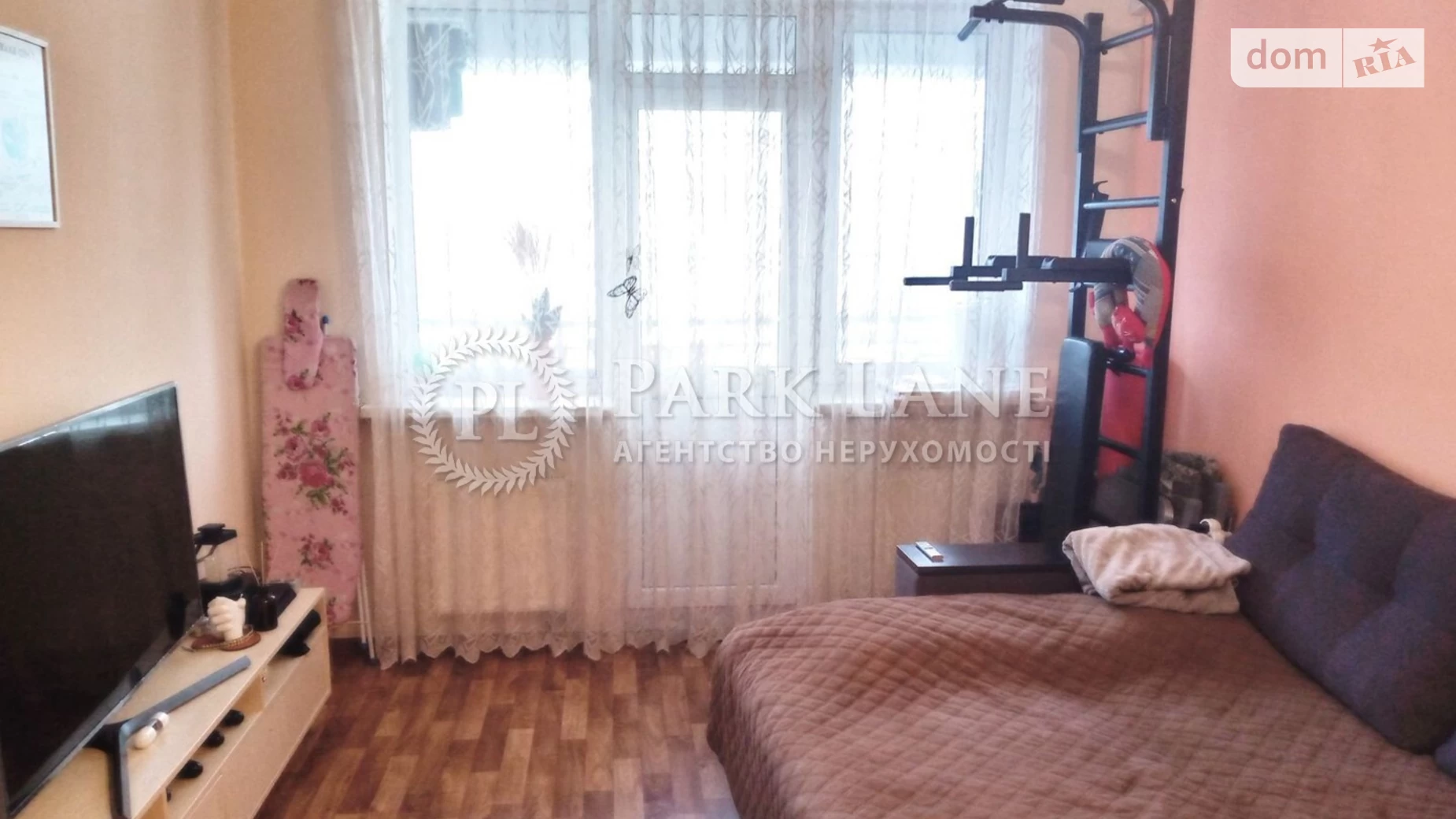 Продается 1-комнатная квартира 42 кв. м в Киеве, ул. Борщаговская, 152А