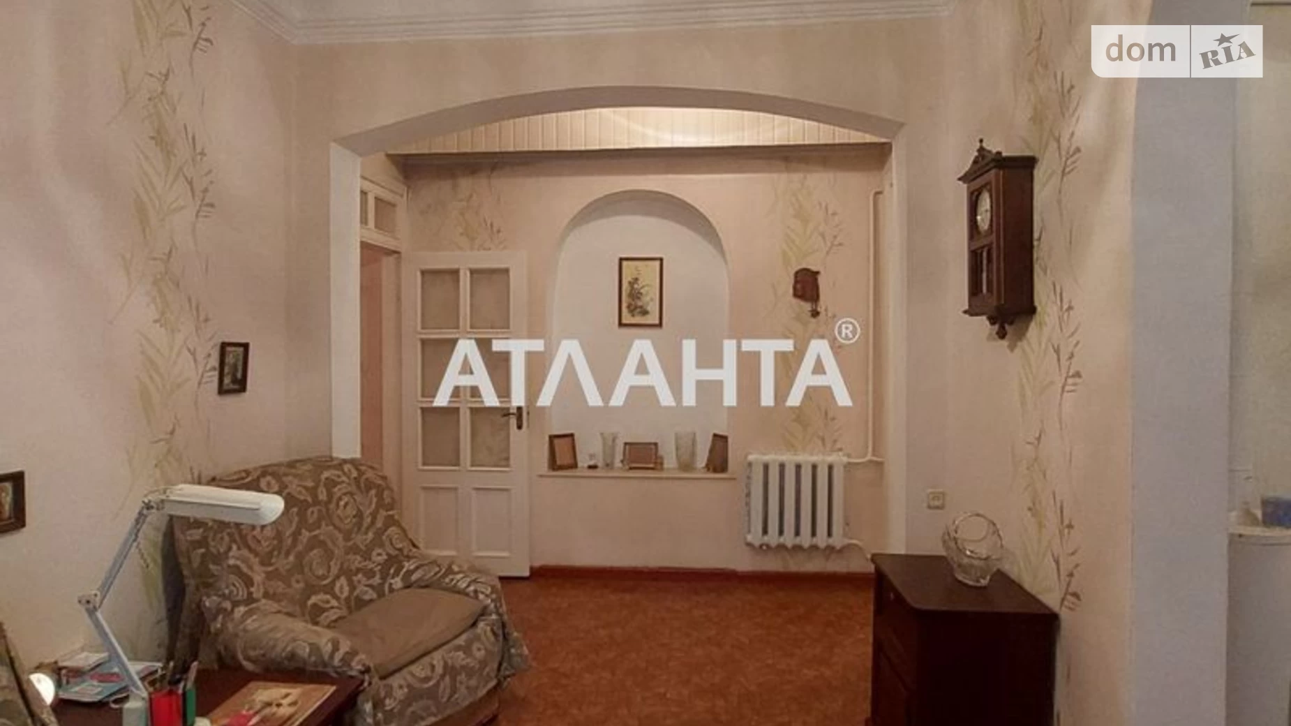 Продається 3-кімнатна квартира 60 кв. м у Одесі, вул. Дворянська
