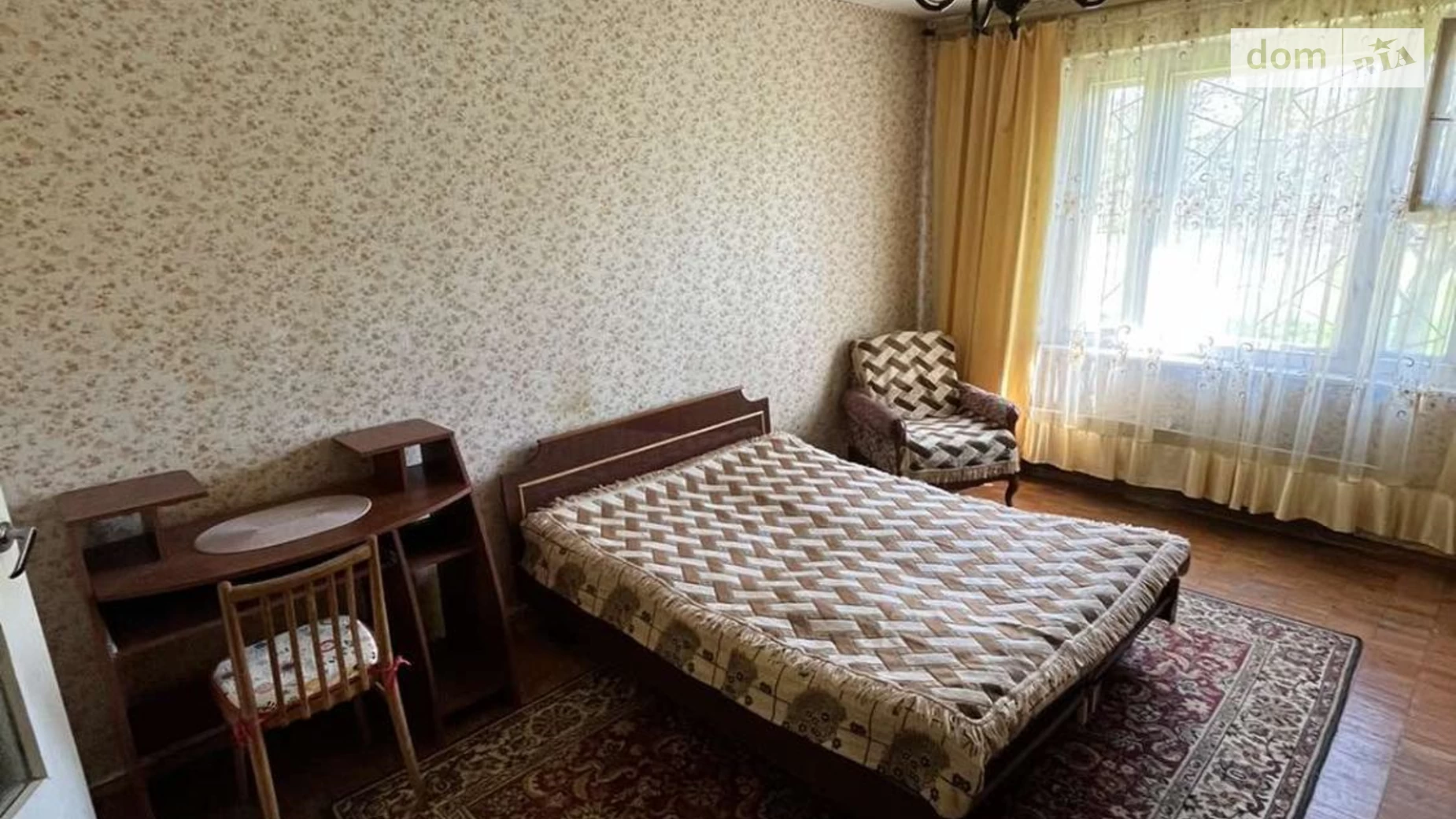 Продается 2-комнатная квартира 55 кв. м в Киеве, ул. Героев Космоса, 13