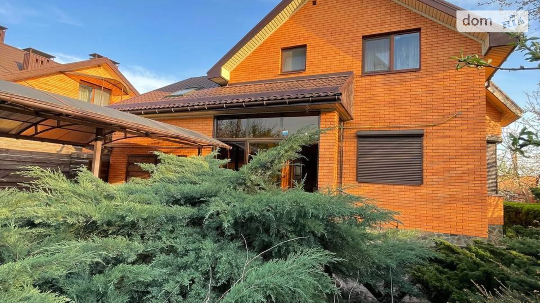 Продается дом на 3 этажа 290 кв. м с террасой, цена: 200000 $ - фото 2