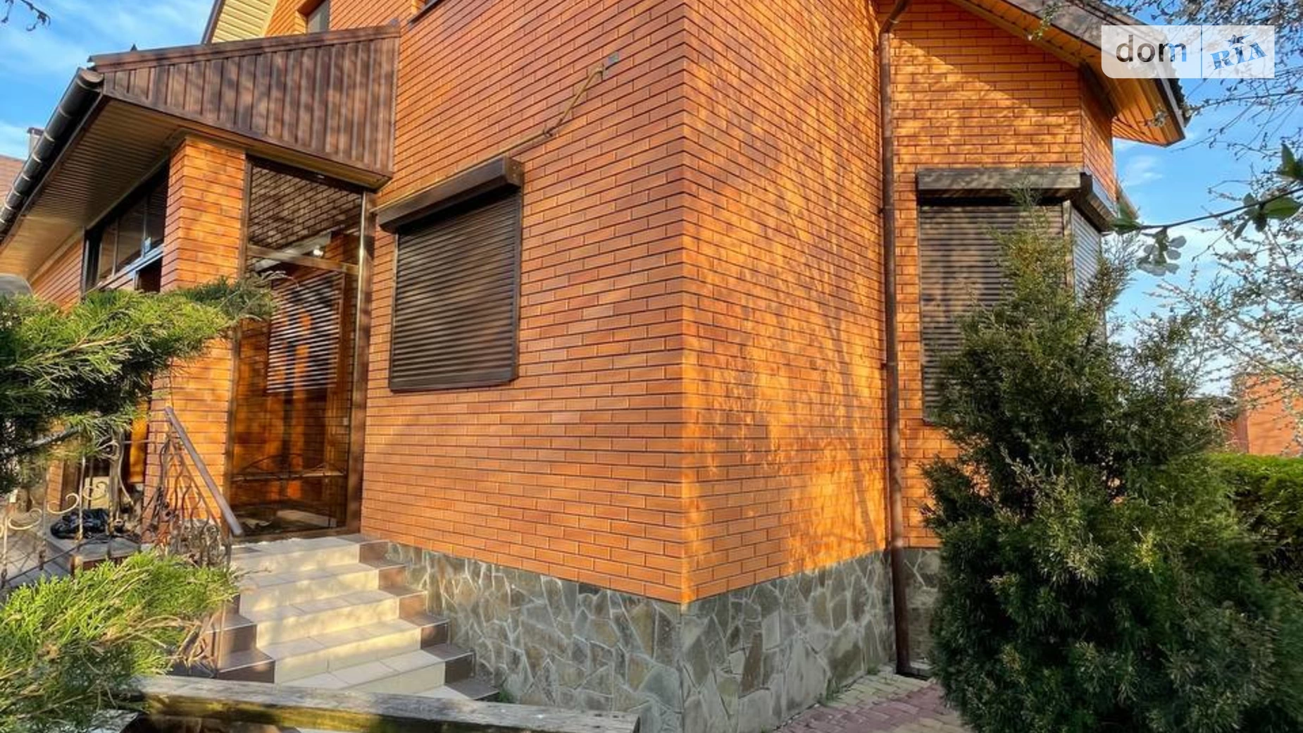 Продается дом на 3 этажа 290 кв. м с террасой, цена: 200000 $ - фото 4
