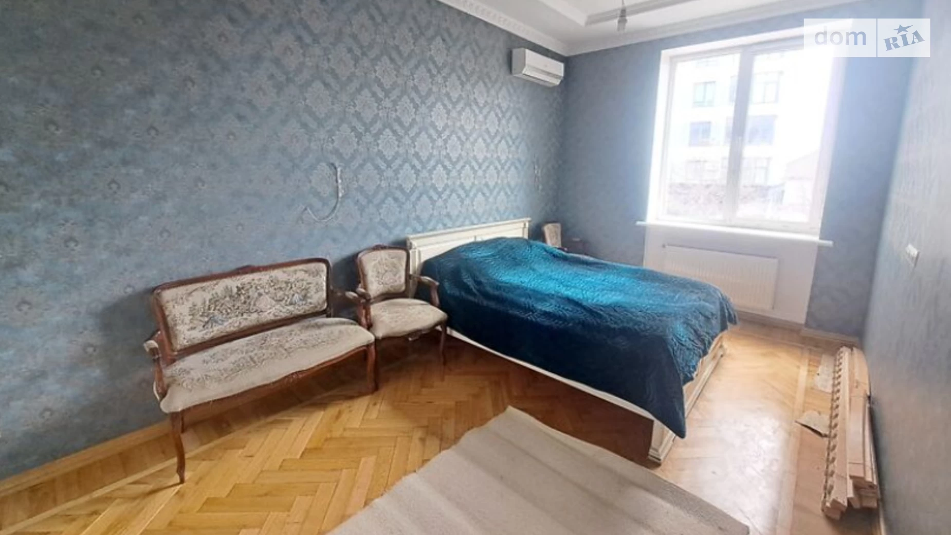 Продается 3-комнатная квартира 70 кв. м в Одессе, ул. Уютная (Приморский район), 5