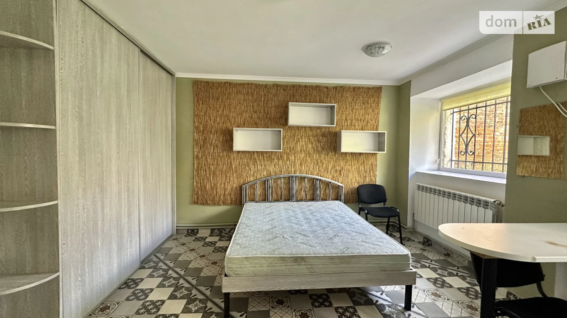 Продається 1-кімнатна квартира 21.7 кв. м у Львові