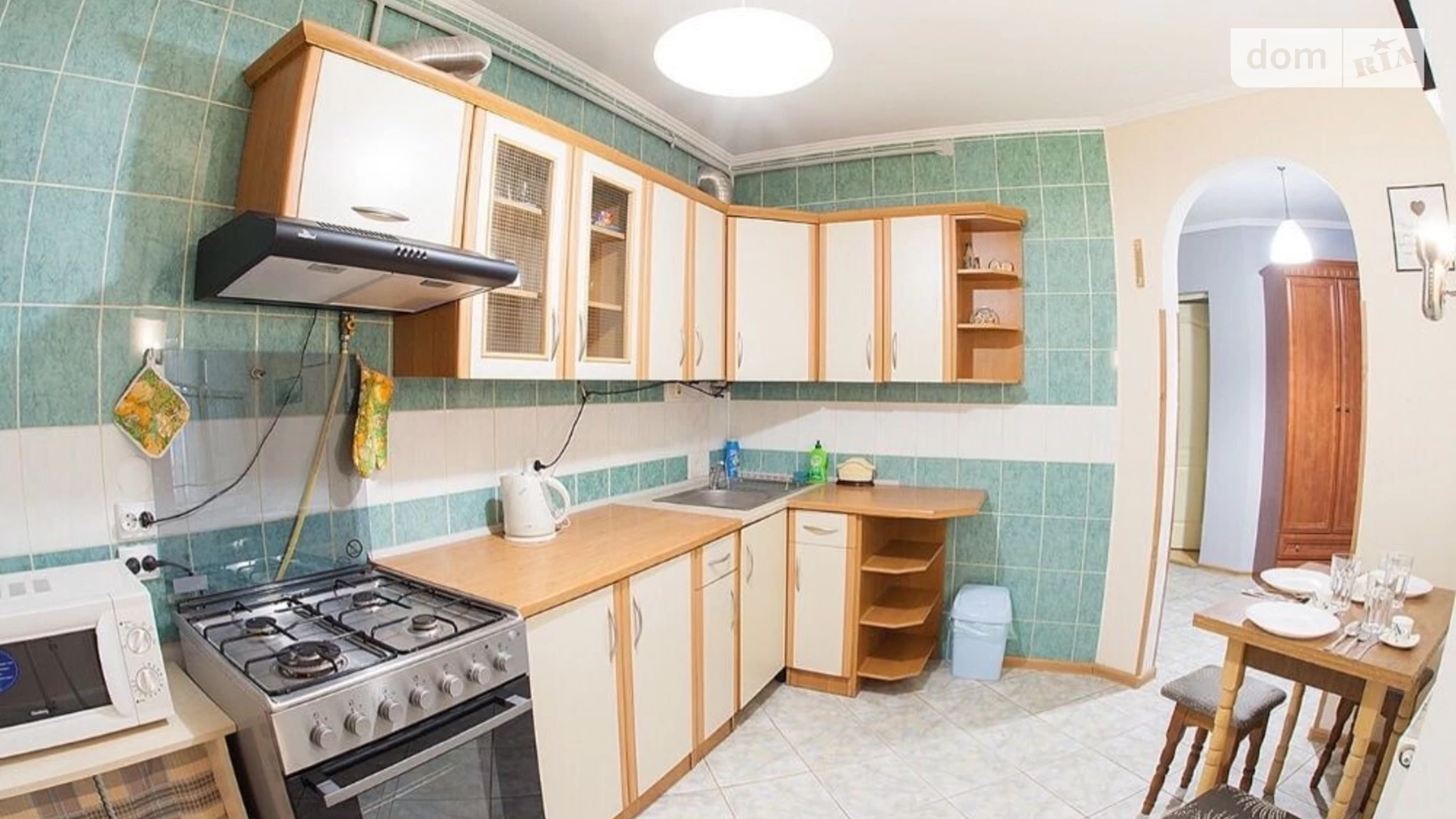 Продается 2-комнатная квартира 57 кв. м в Львове, ул. Томашевского
