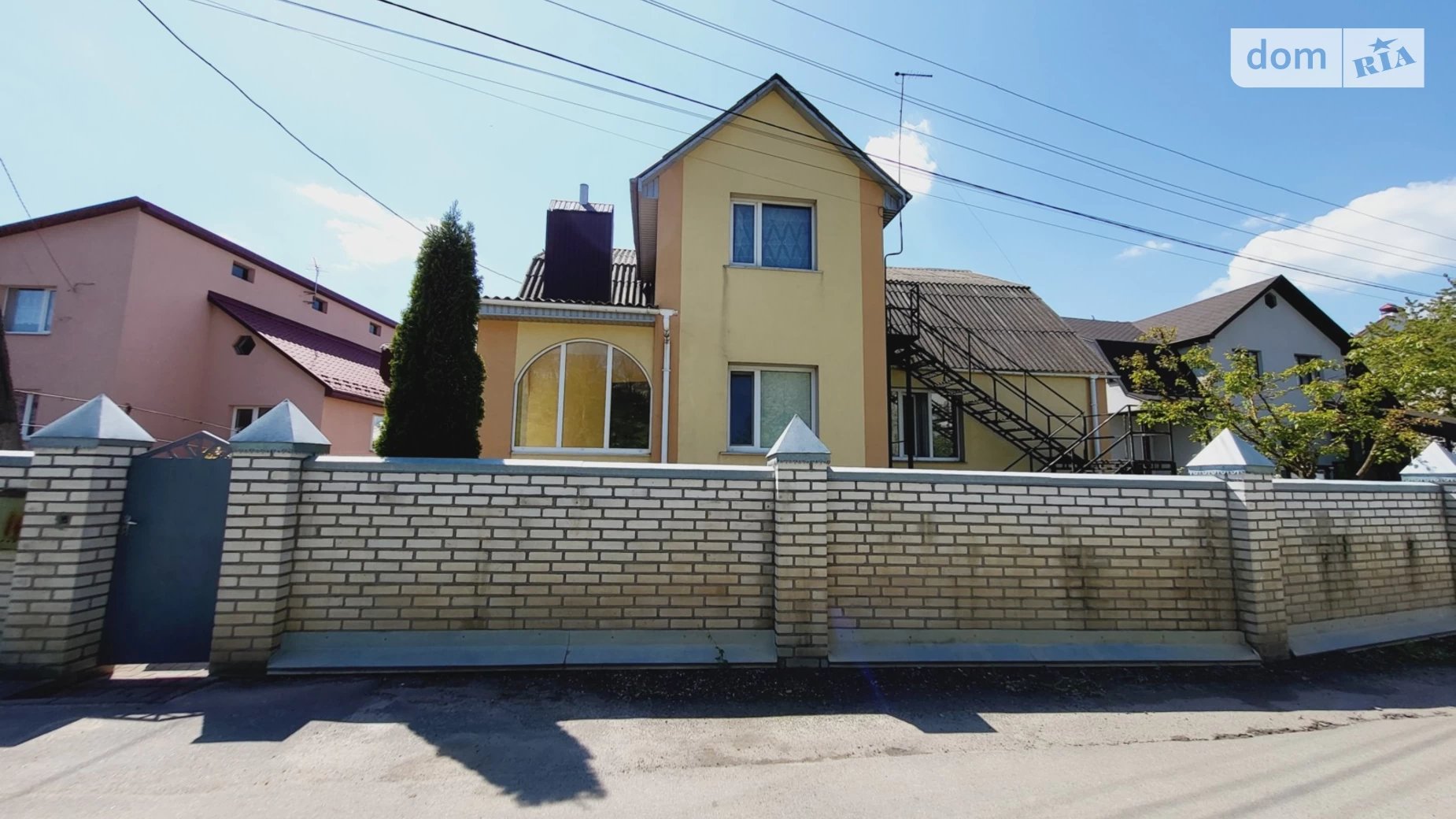 Продается дом на 2 этажа 218 кв. м с мебелью, цена: 128000 $ - фото 2