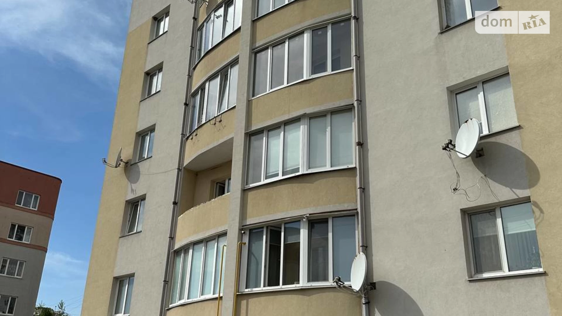 Продається 2-кімнатна квартира 78 кв. м у Рівному, вул. Коновальця Євгена