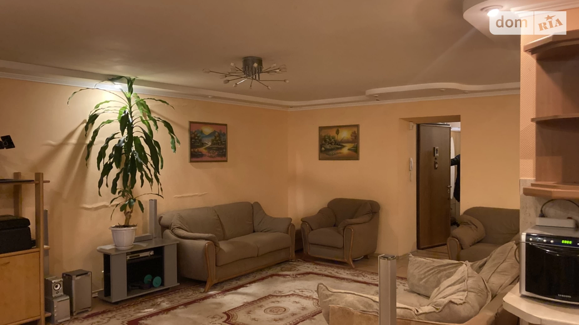 Продается 3-комнатная квартира 81.1 кв. м в Киеве, ул. Княжий Затон