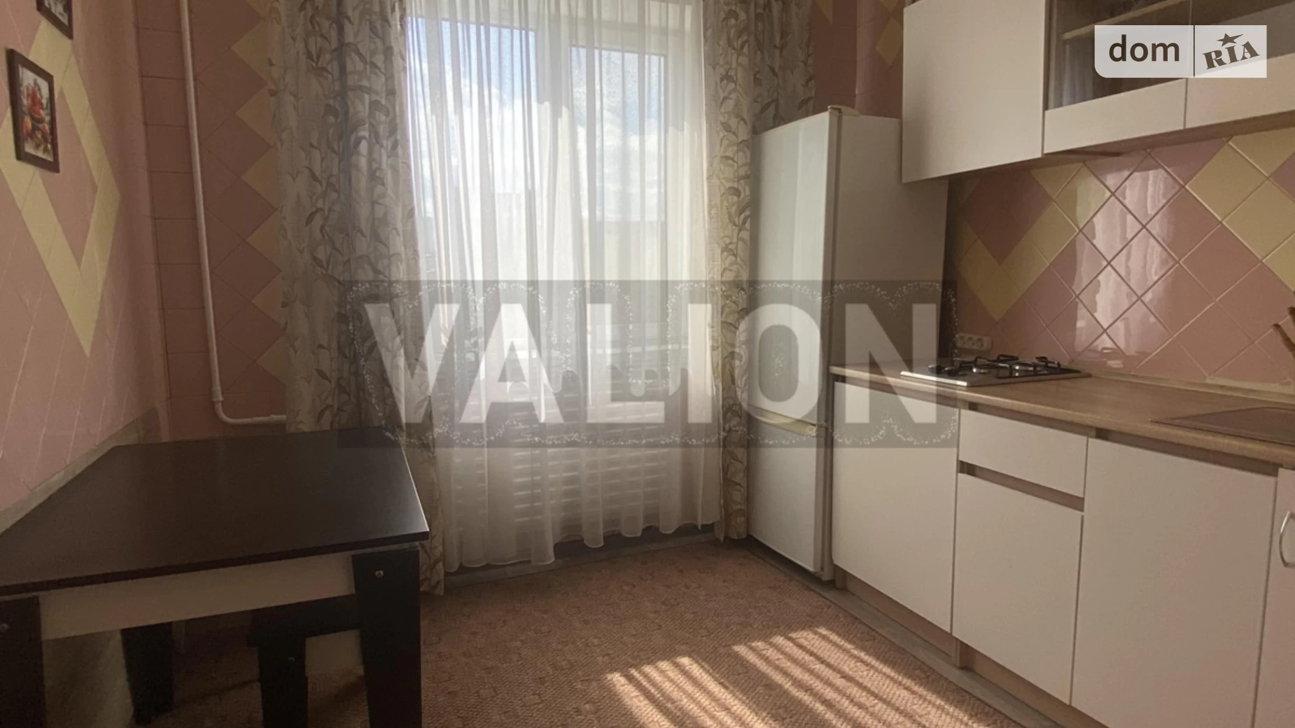 Продается 2-комнатная квартира 51 кв. м в Киеве