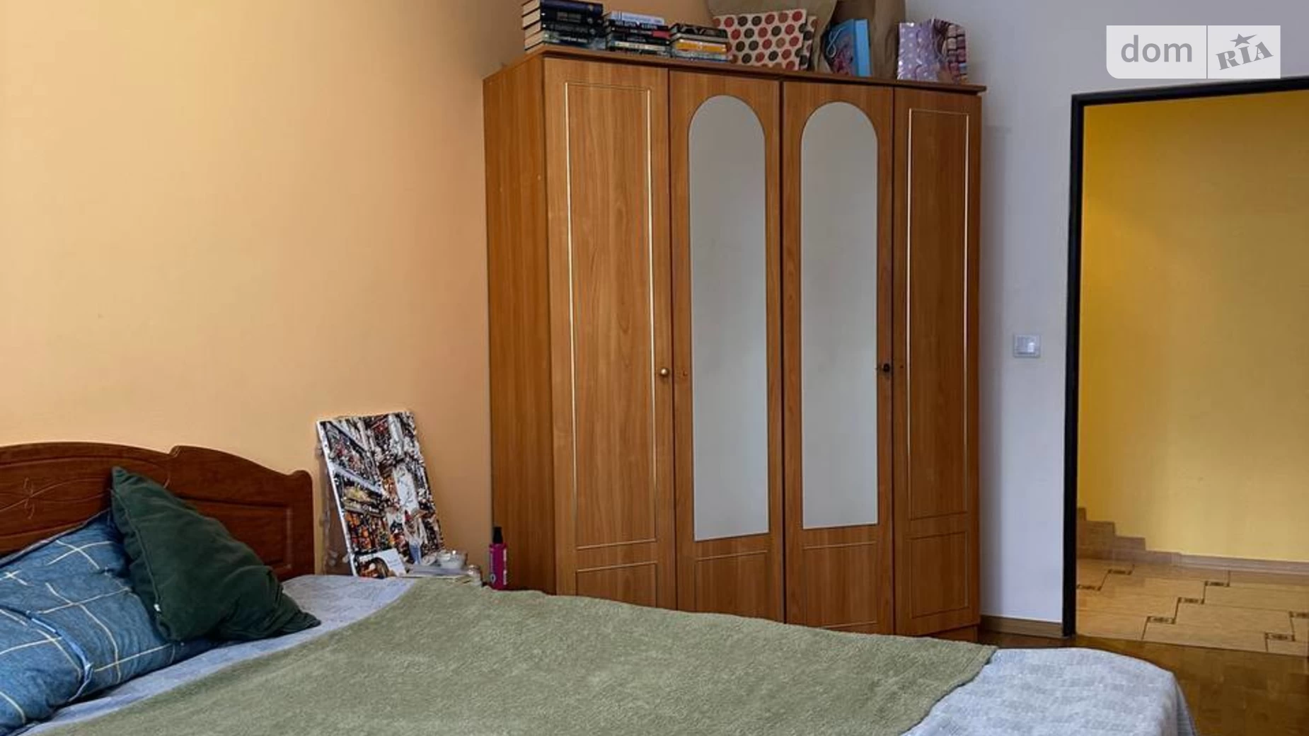 Продается 2-комнатная квартира 56.5 кв. м в Ивано-Франковске, ул. Бытовая