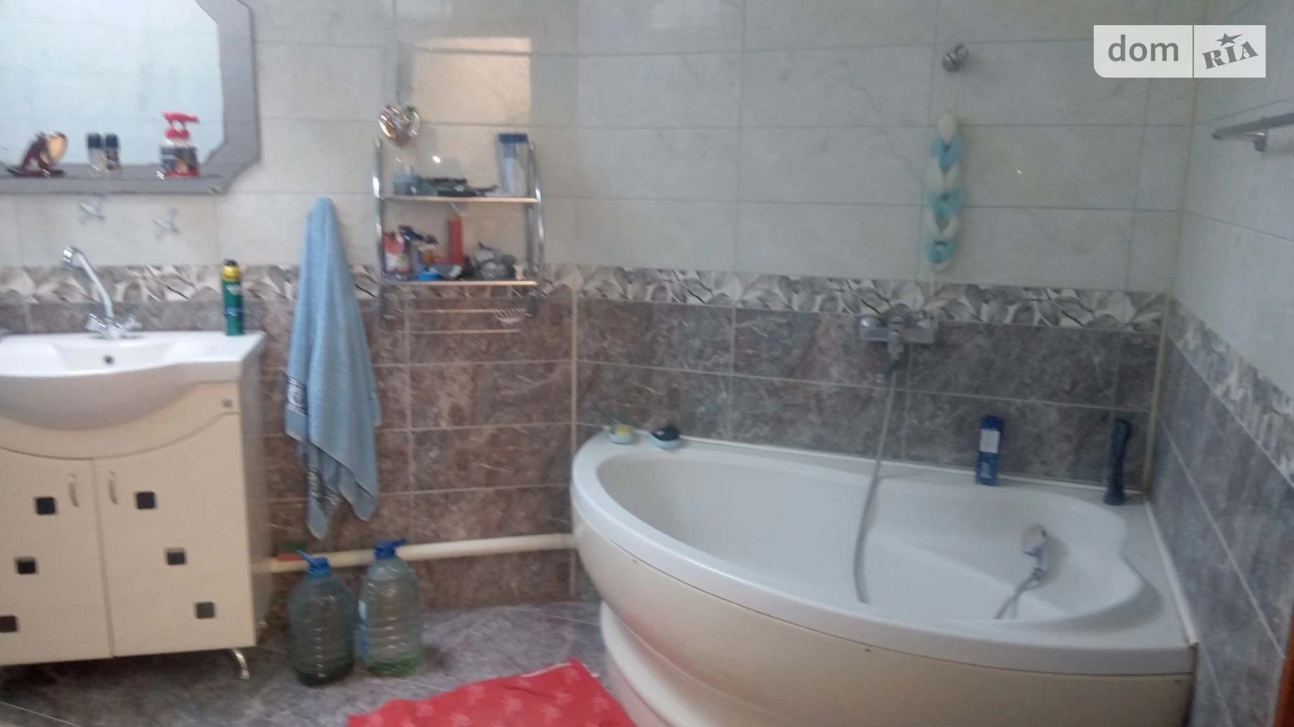 Продается дом на 2 этажа 300 кв. м с гаражом, цена: 350000 $ - фото 4