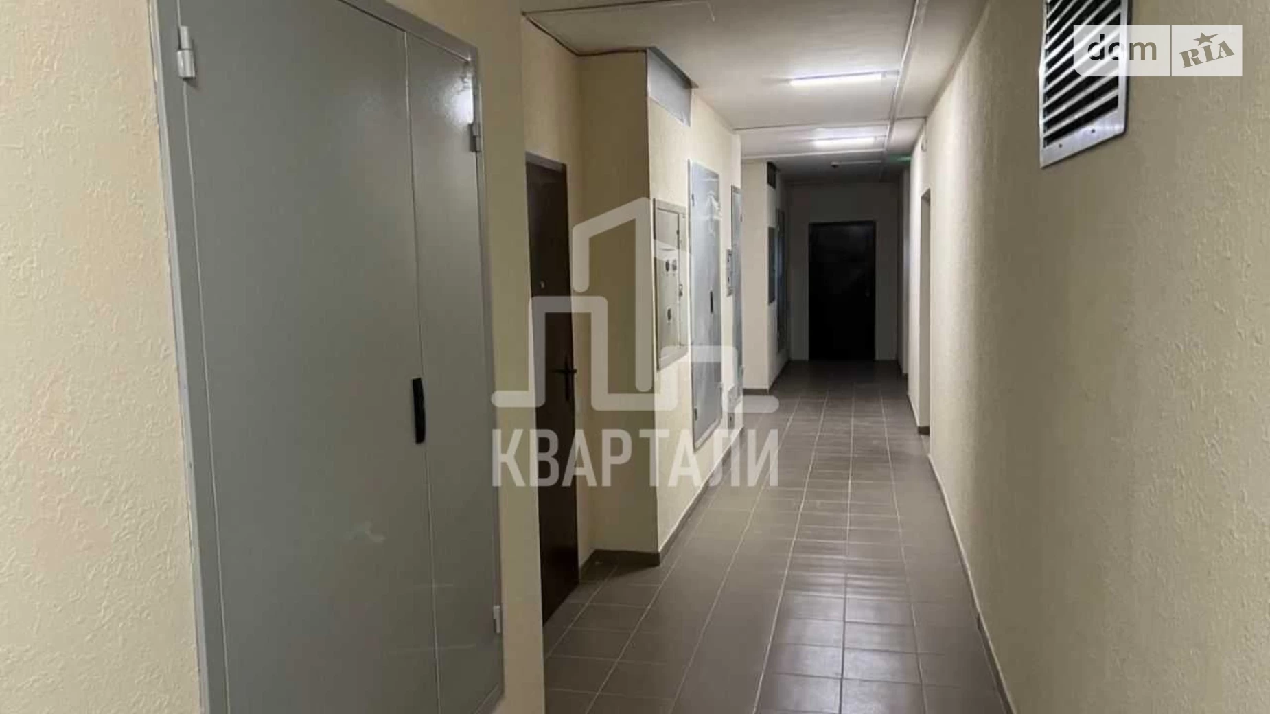 Продается 1-комнатная квартира 42 кв. м в Киеве, пер. Балтийский, 3А - фото 3
