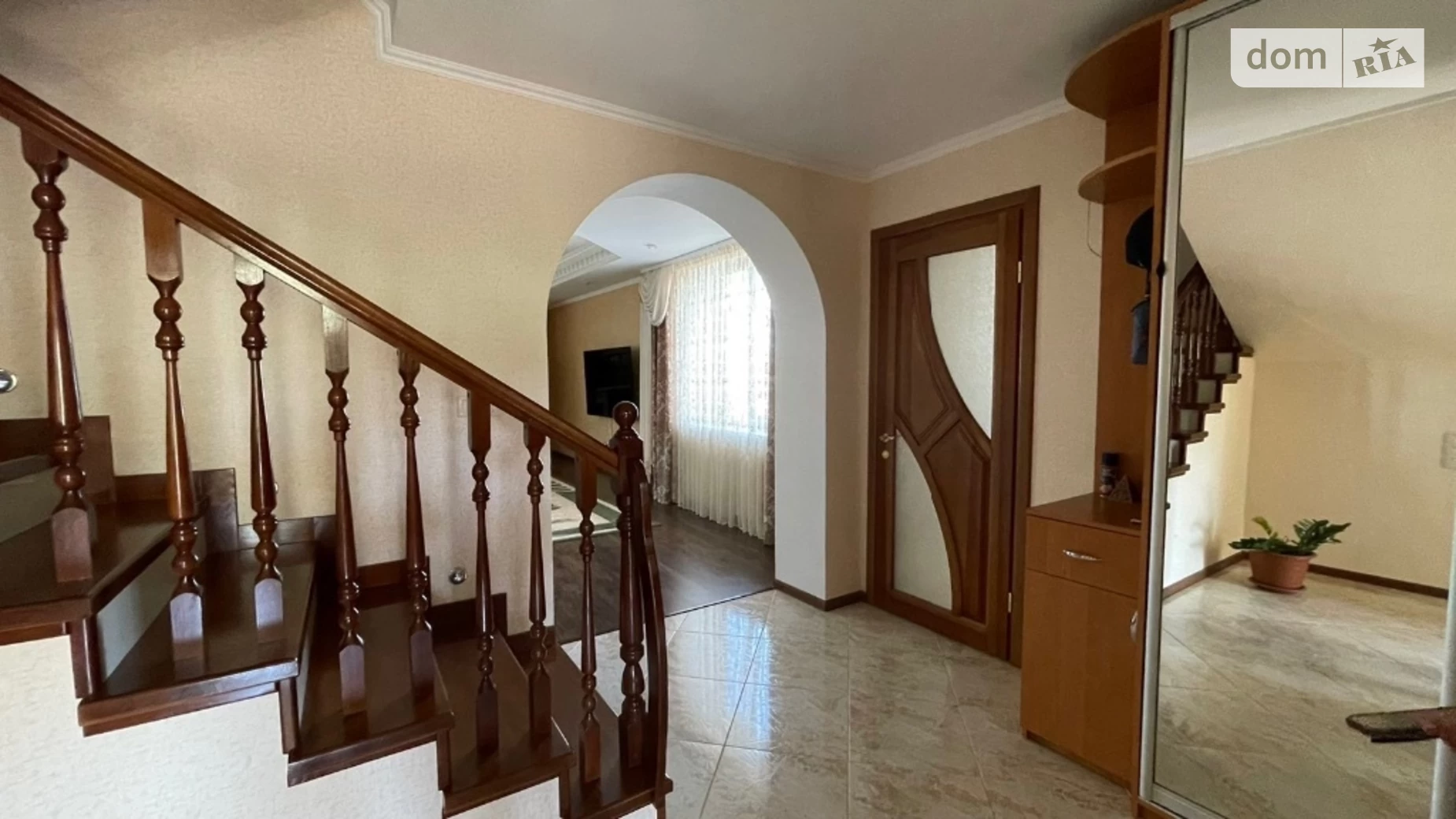 Продается дом на 3 этажа 300 кв. м с мансардой, цена: 235000 $ - фото 4