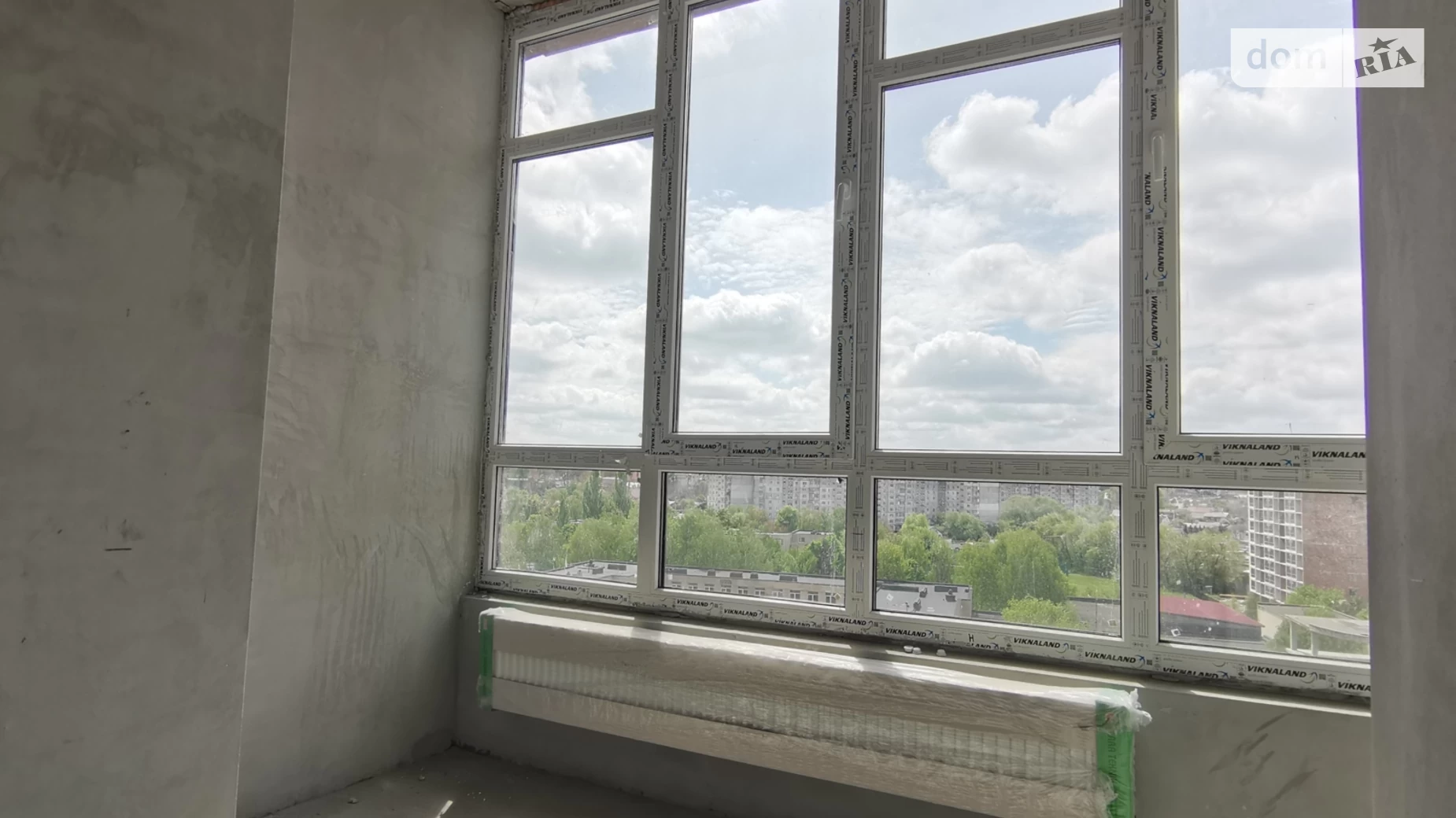 Продается 2-комнатная квартира 73.3 кв. м в Хмельницком, ул. Проскуровского Подполья