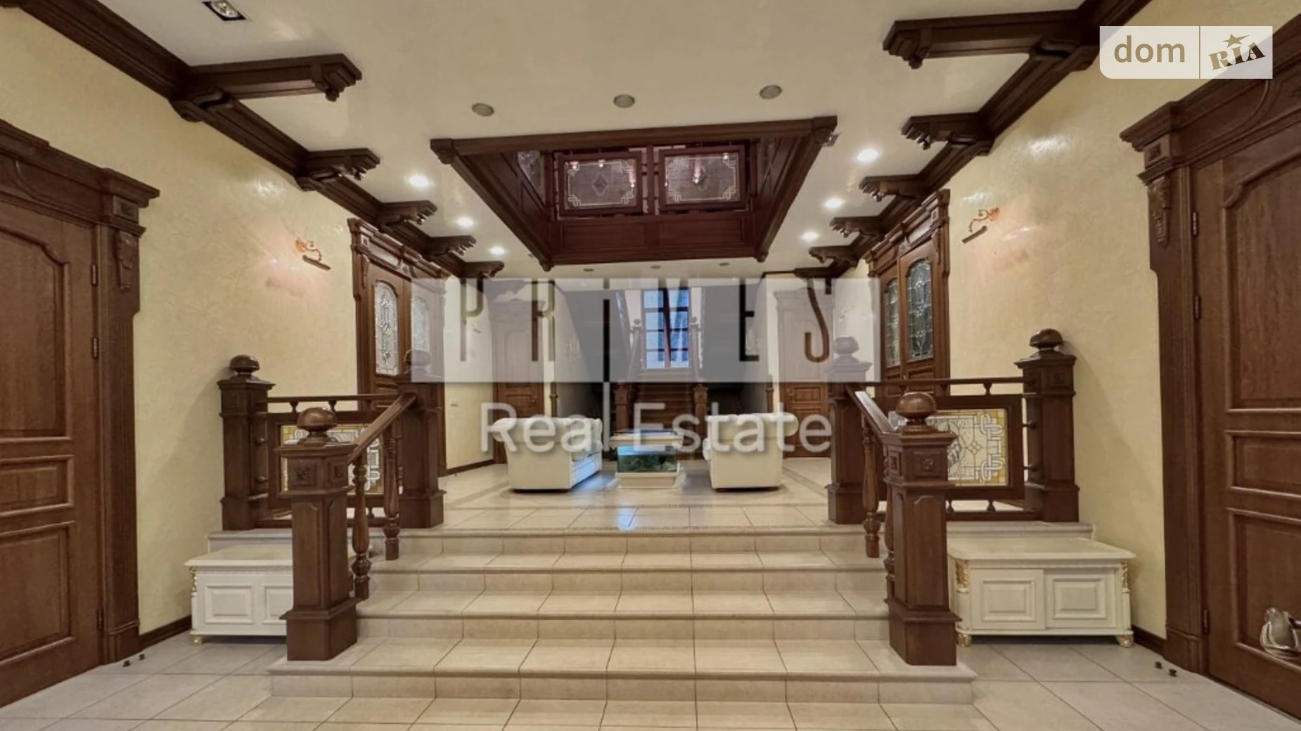 Сдается в аренду дом на 2 этажа 750 кв. м с верандой, цена: 6000 $ - фото 3