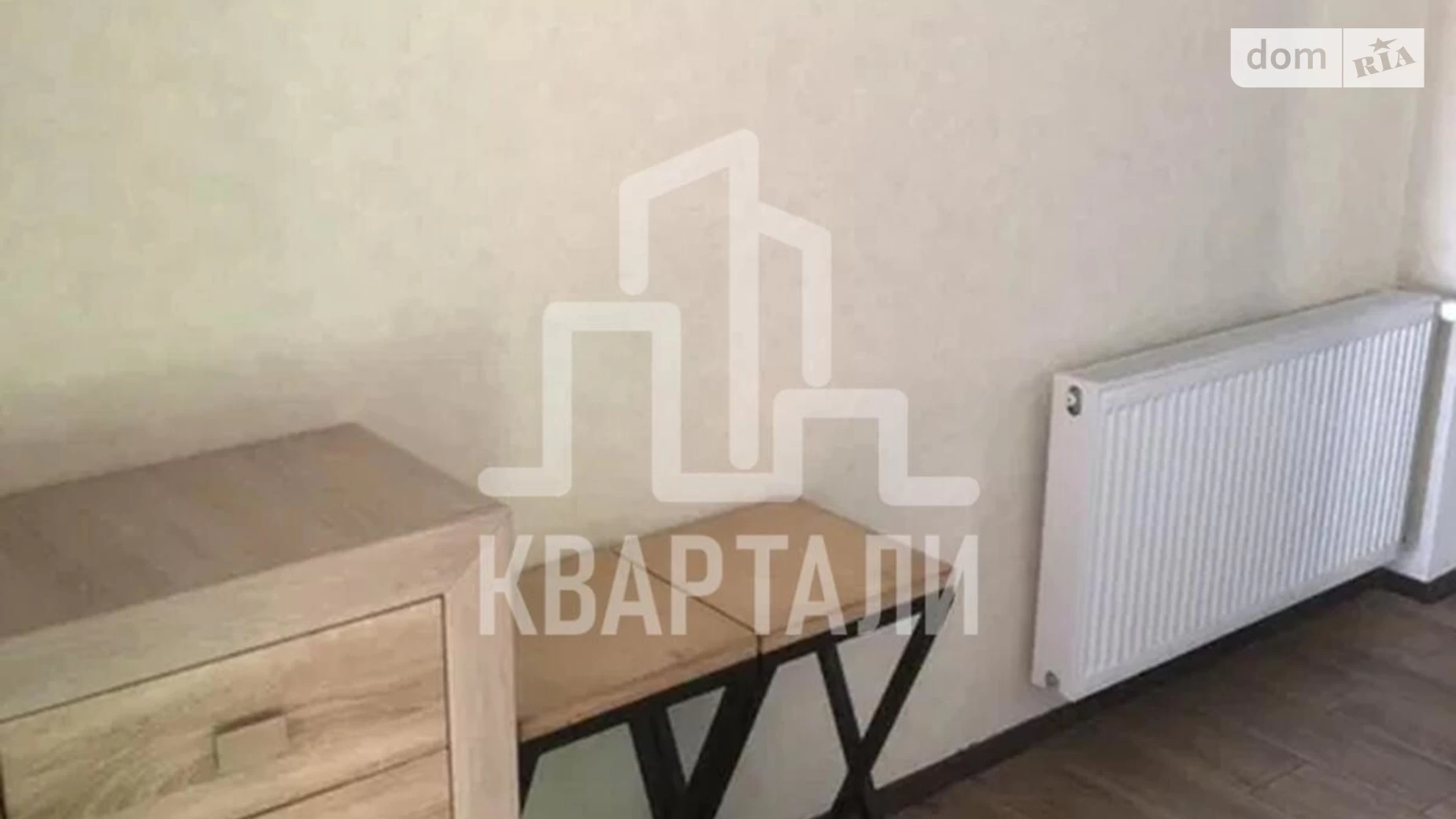 Продается 1-комнатная квартира 30 кв. м в Киеве, Харьковское шоссе, 19