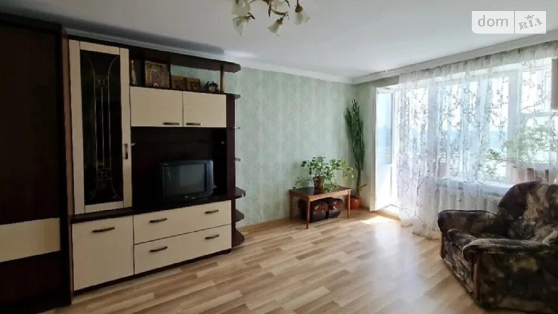 Продается 1-комнатная квартира 39 кв. м в Хмельницком, ул. Зализняка Максима