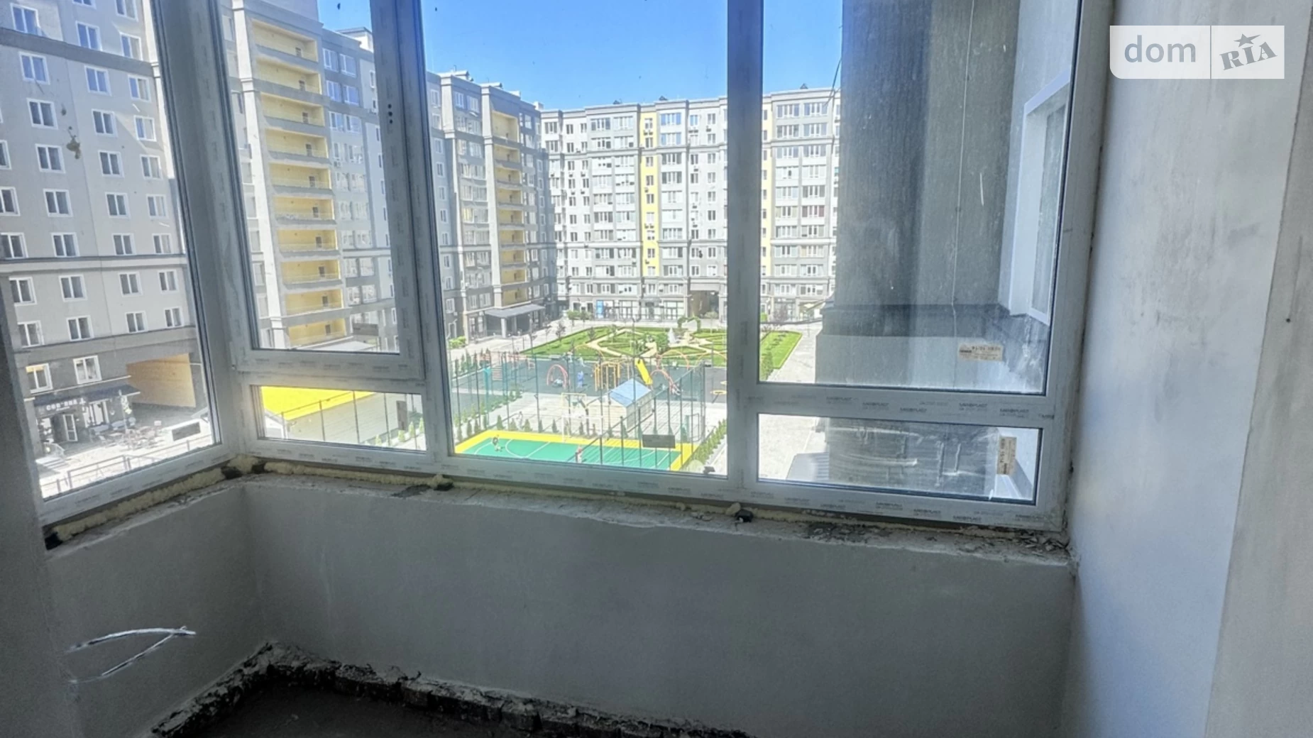 Продается 2-комнатная квартира 52 кв. м в Буче, ул. Ивана Кожедуба, 4В