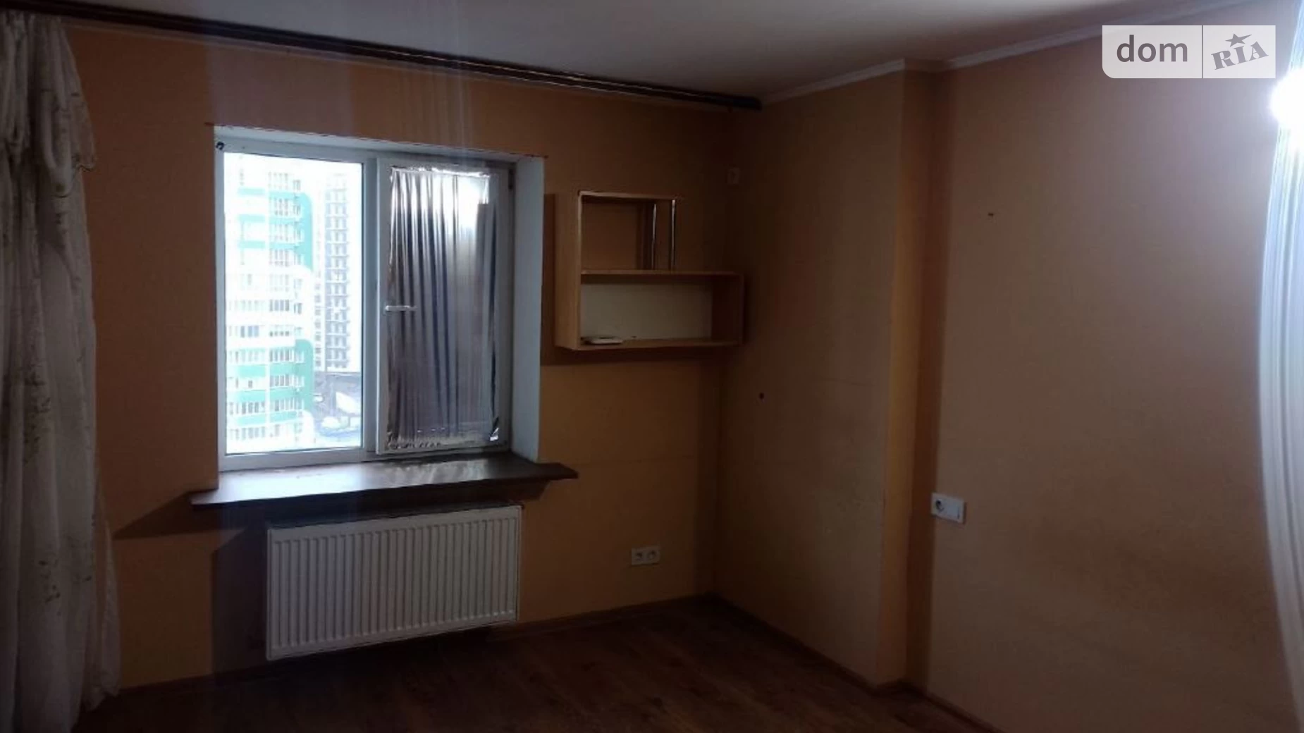 Продается 1-комнатная квартира 40 кв. м в Одессе, ул. Марсельская, 48