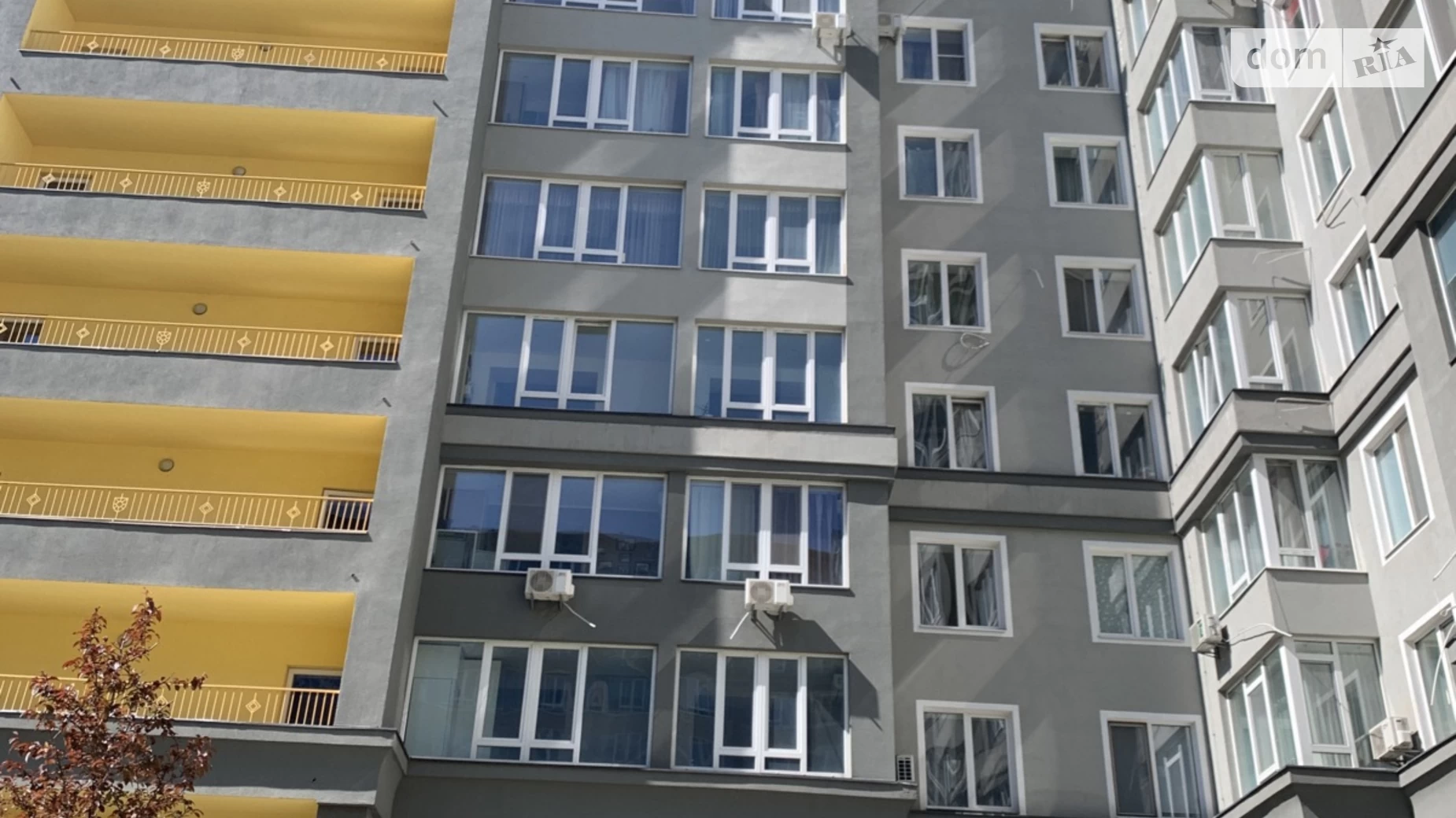 Продается 1-комнатная квартира 40 кв. м в Буче, ул. Ивана Кожедуба - фото 2