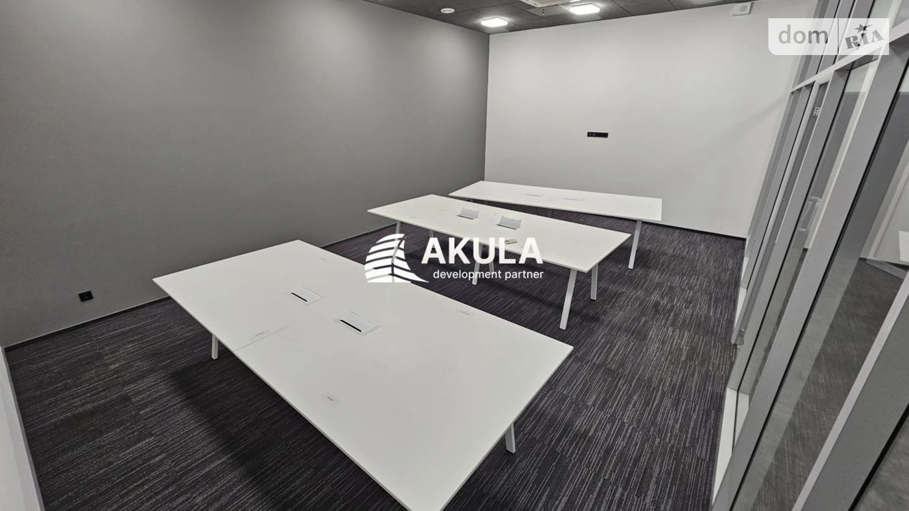 Сдается в аренду офис 891 кв. м в бизнес-центре, цена: 11000 $ - фото 4