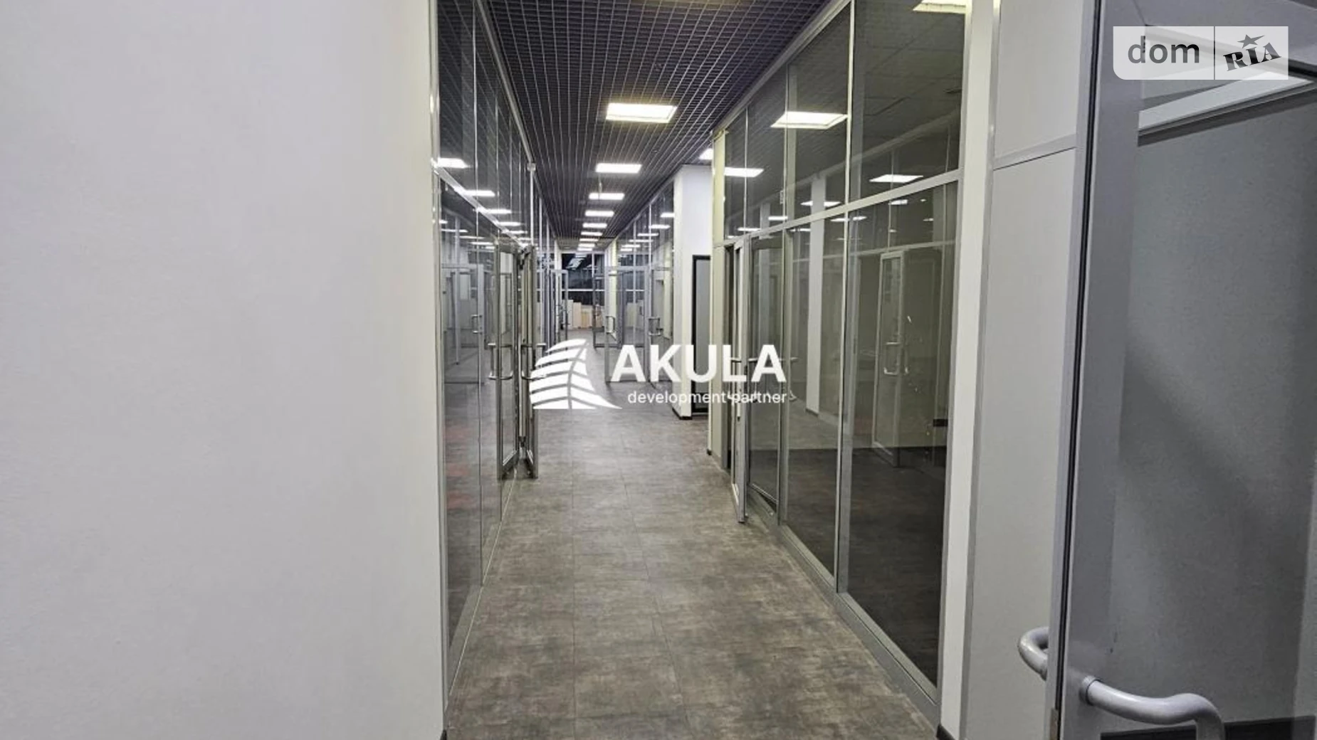 Сдается в аренду офис 891 кв. м в бизнес-центре, цена: 11000 $ - фото 5
