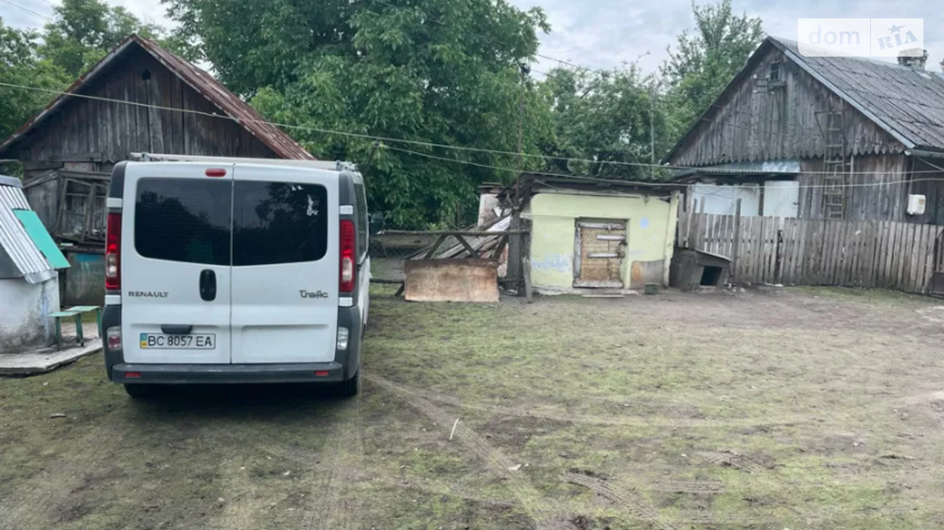 Продається одноповерховий будинок 62 кв. м з каміном, вул. Володимира Великого, 35