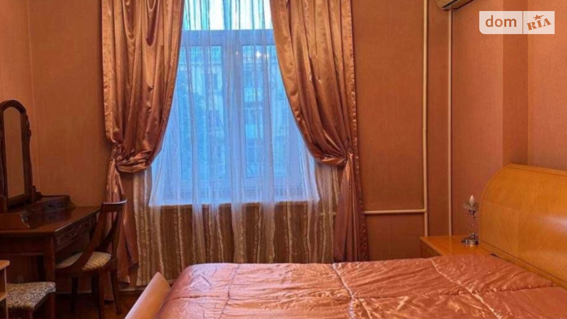 Продается 2-комнатная квартира 76 кв. м в Одессе, просп. Гагарина - фото 2