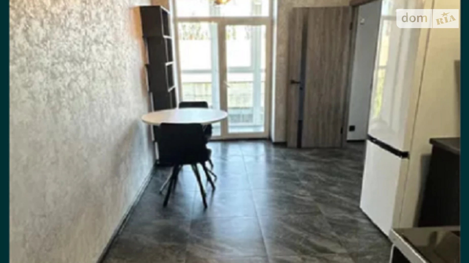 Продається 2-кімнатна квартира 35 кв. м у Кропивницькому