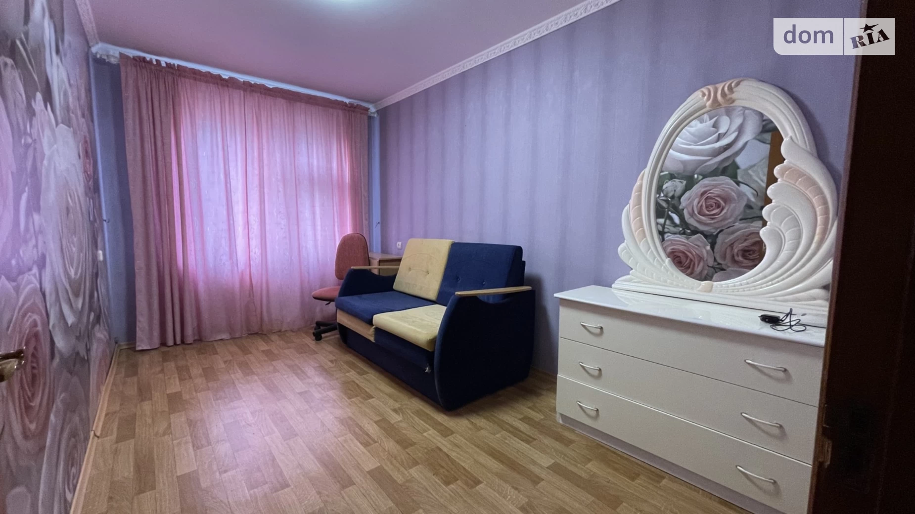 Продается 3-комнатная квартира 56 кв. м в Николаеве, просп. Мира, 27А