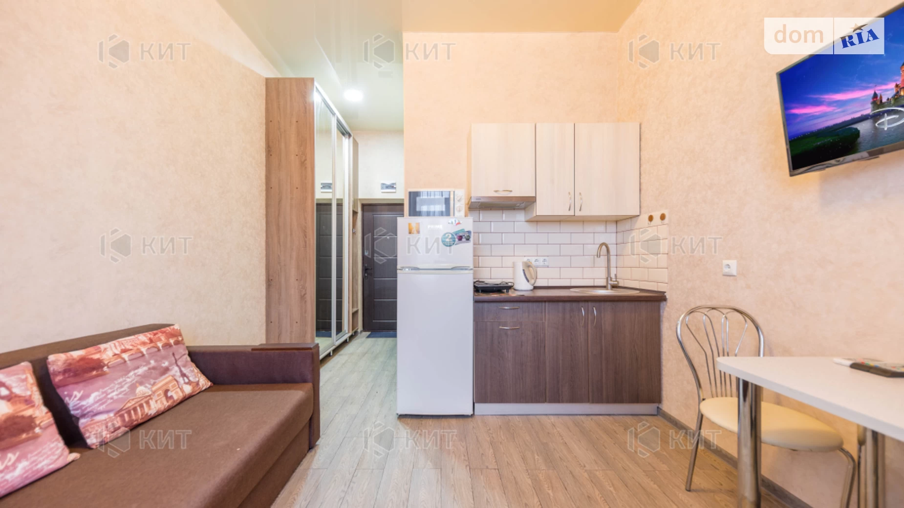 Продається 1-кімнатна квартира 18 кв. м у Харкові, вул. Богдана Хмельницького, 12А