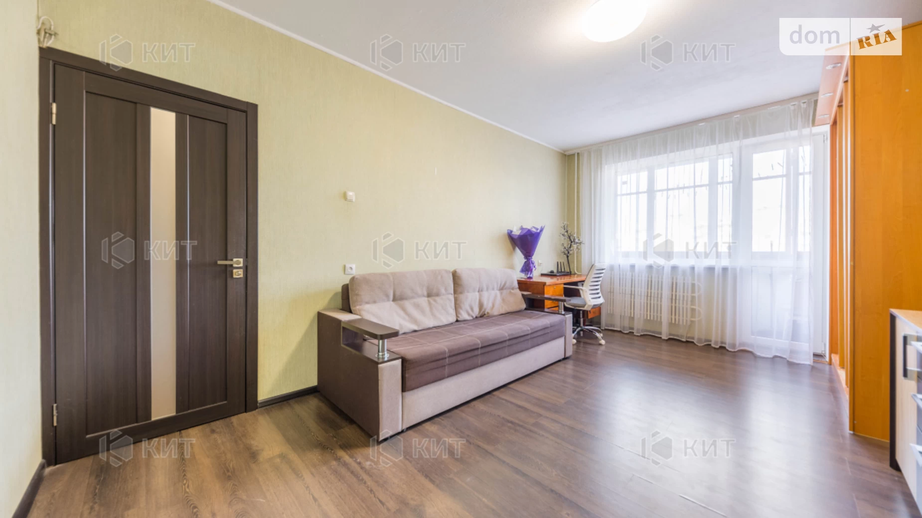 Продається 2-кімнатна квартира 50 кв. м у Харкові, вул. Новгородська, 6А