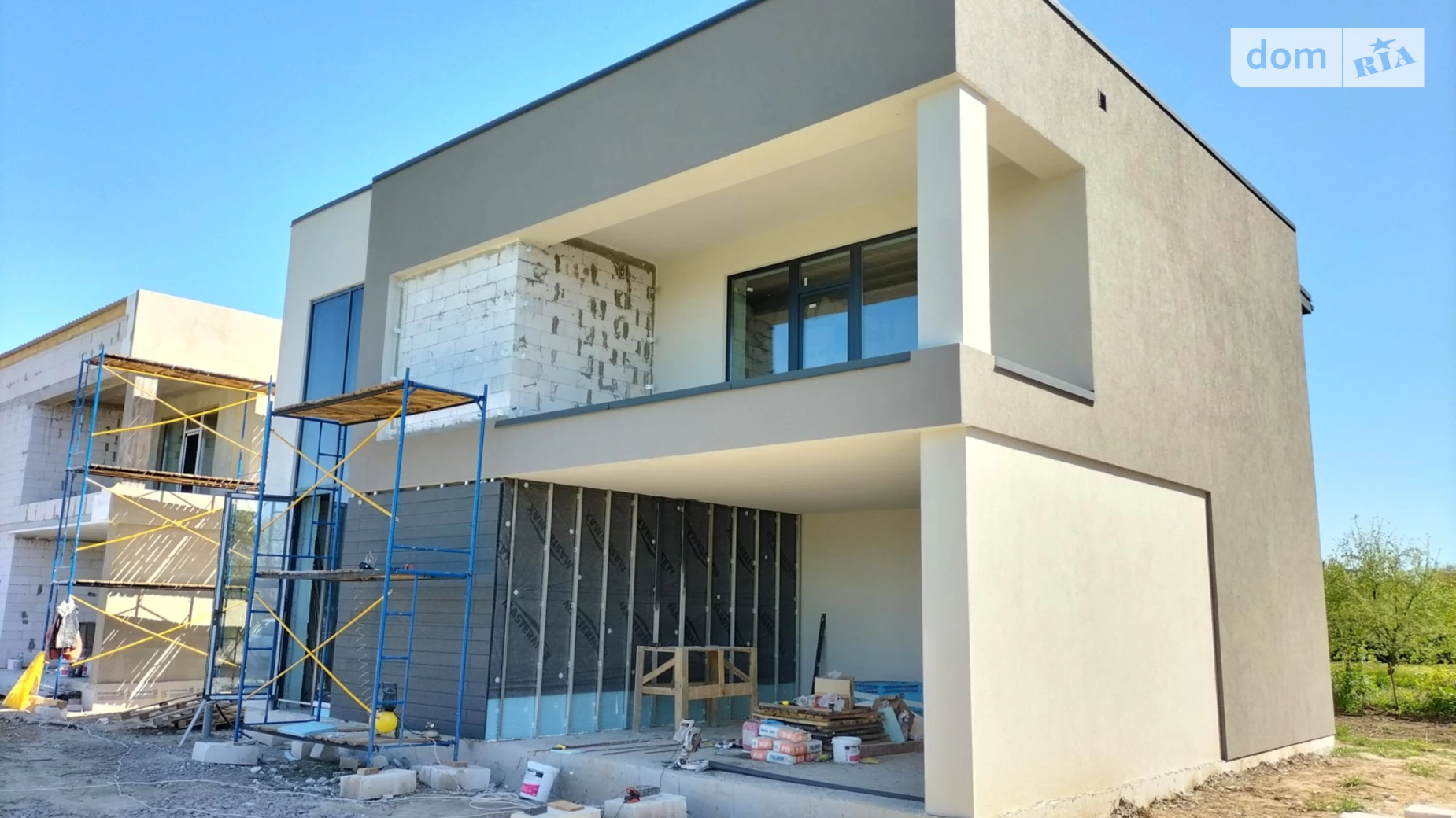 Продается дом на 2 этажа 180 кв. м с камином, цена: 150000 $ - фото 4