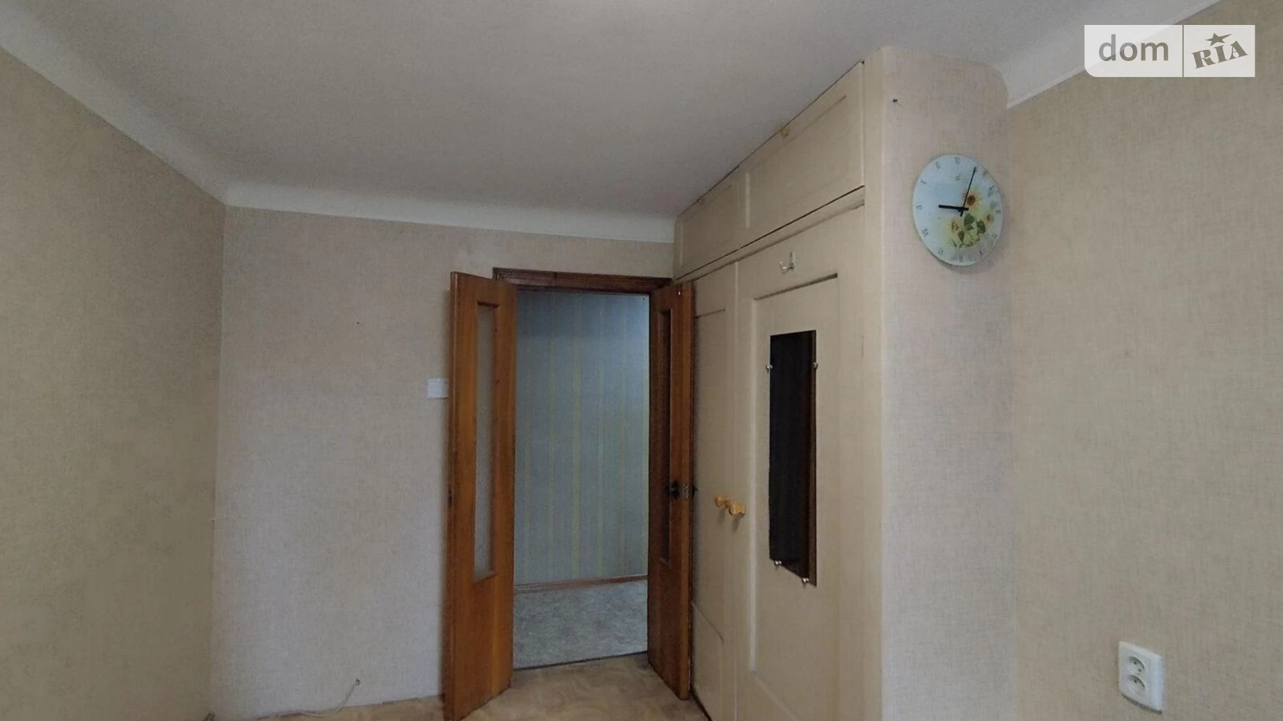 Продается 3-комнатная квартира 57 кв. м в Харькове, просп. Льва Ландау, 16