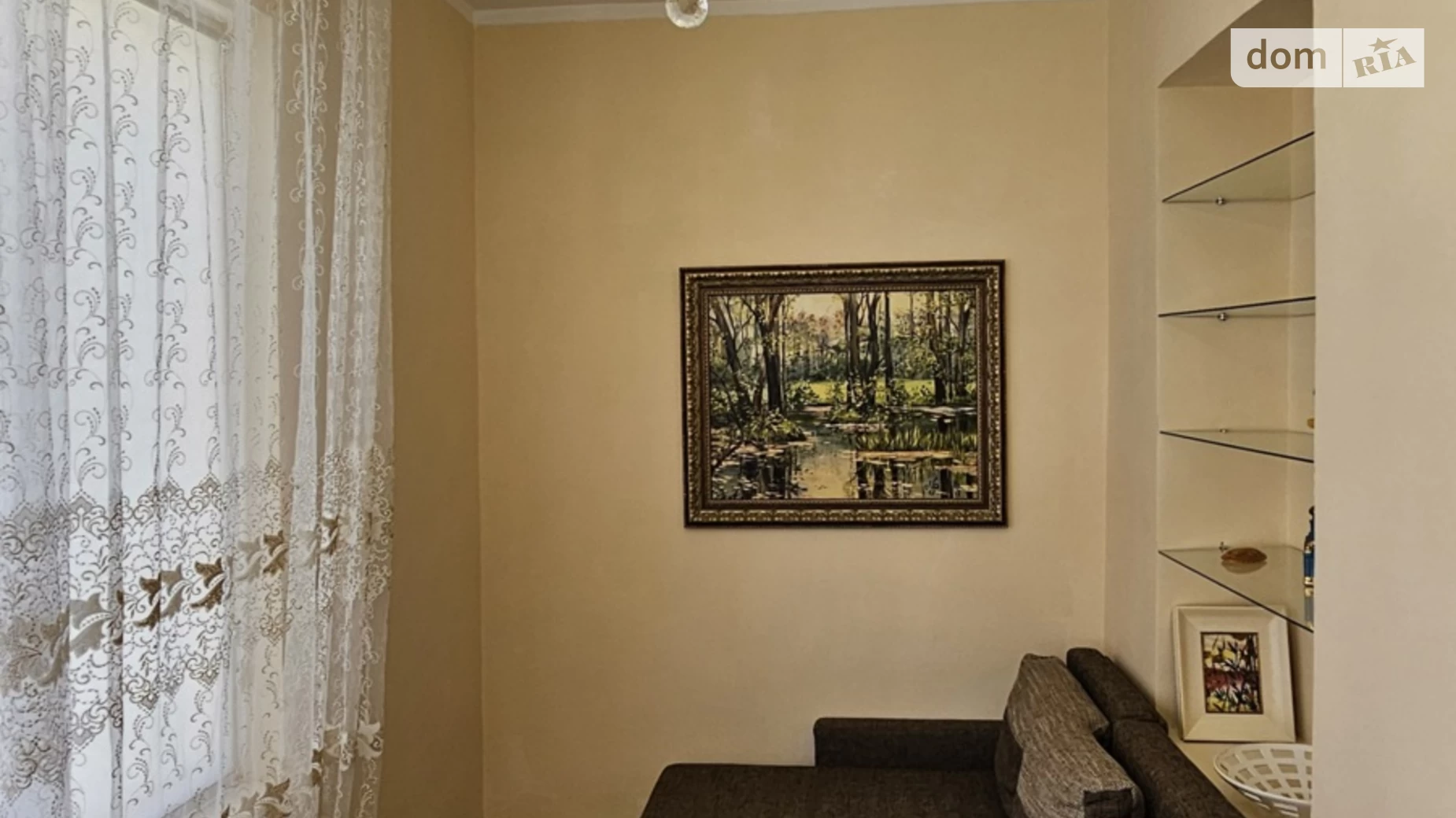 Продається 3-кімнатна квартира 100 кв. м у Одесі, вул. Дача Ковалевського, 101
