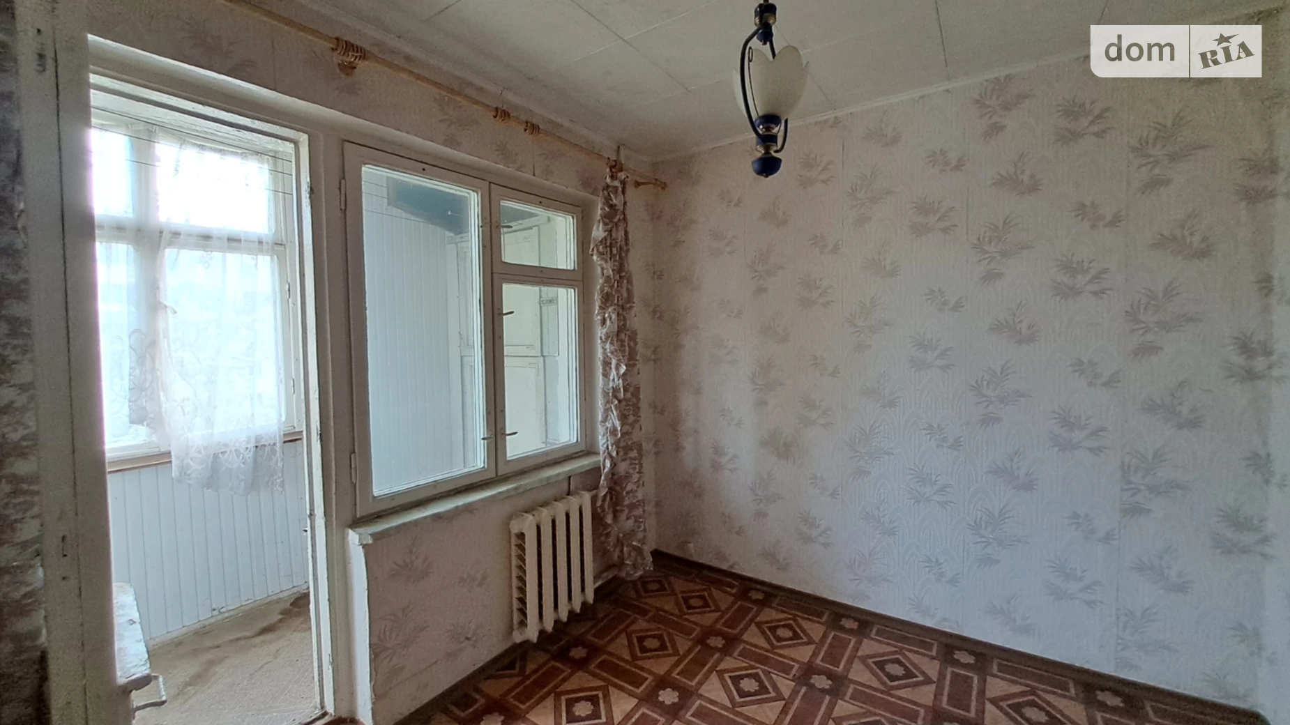 Продається 5-кімнатна квартира 98 кв. м у Одесі, вул. Ільфа і Петрова