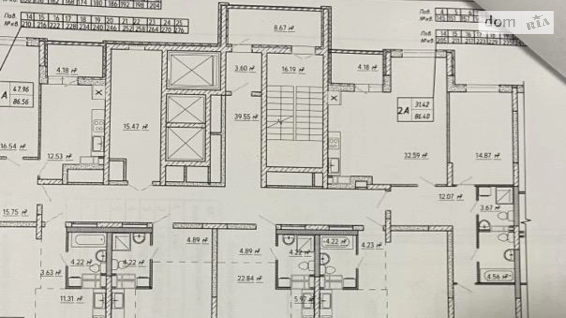 Продается 1-комнатная квартира 39 кв. м в Киеве, ул. Полесская, 4