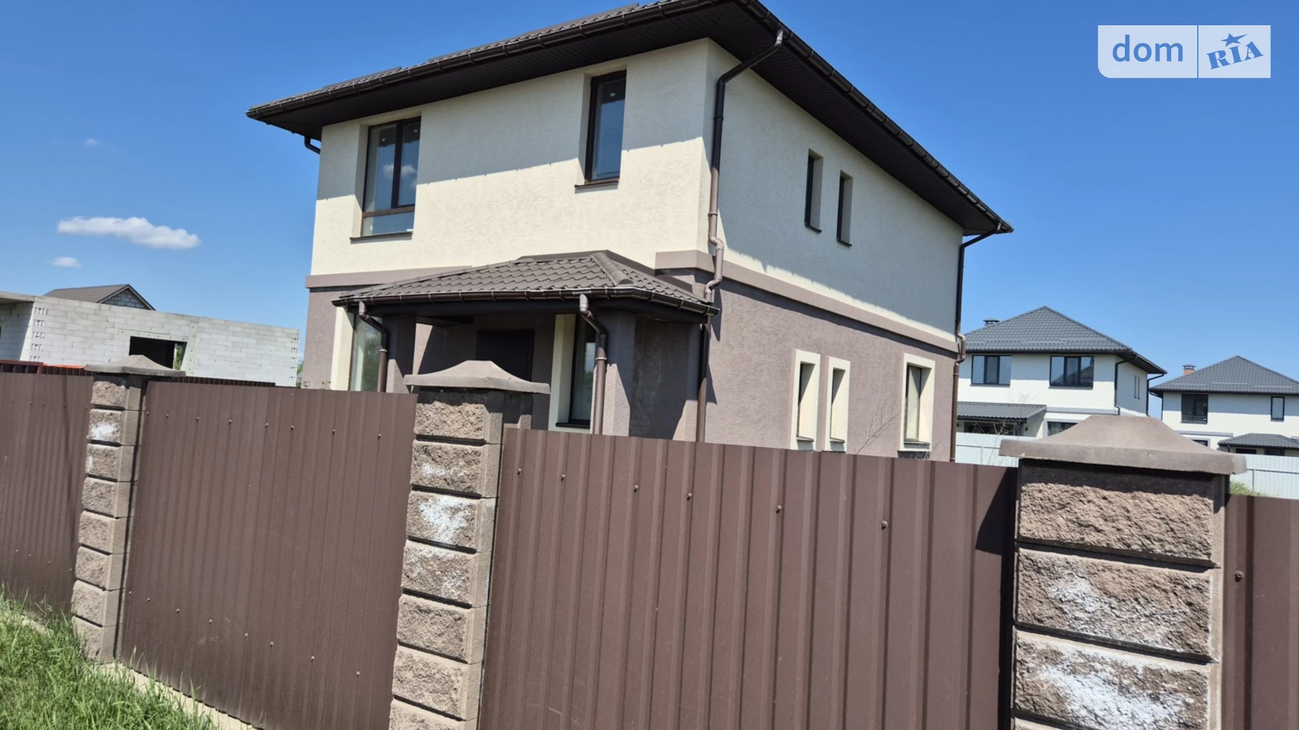 Продается дом на 2 этажа 128 кв. м с садом, цена: 90000 € - фото 3