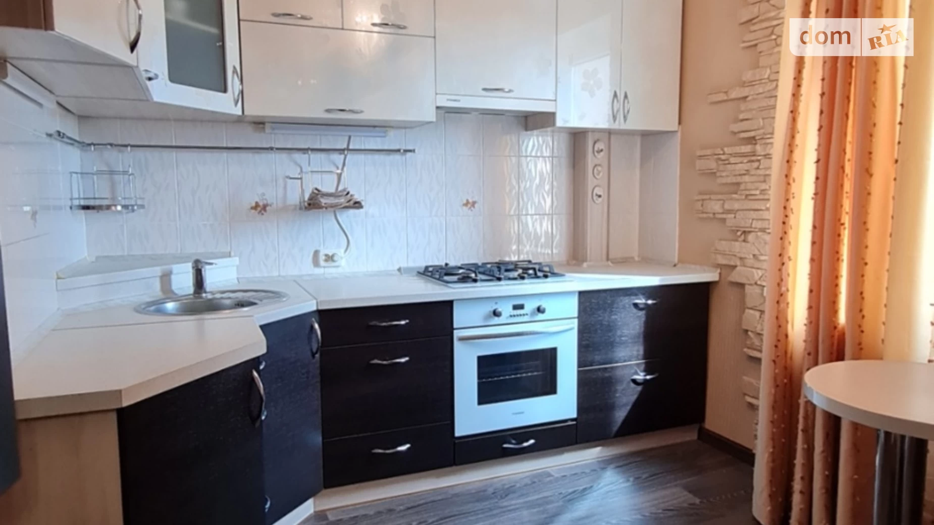 Продается 2-комнатная квартира 52 кв. м в Николаеве - фото 2