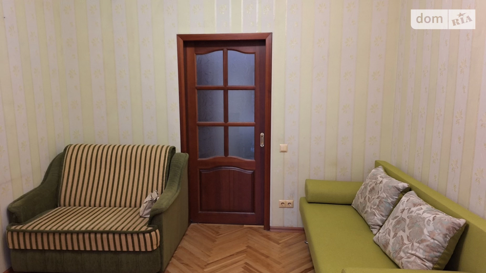 Продается 2-комнатная квартира 49 кв. м в Киеве, ул. Коновальца Евгения, 25