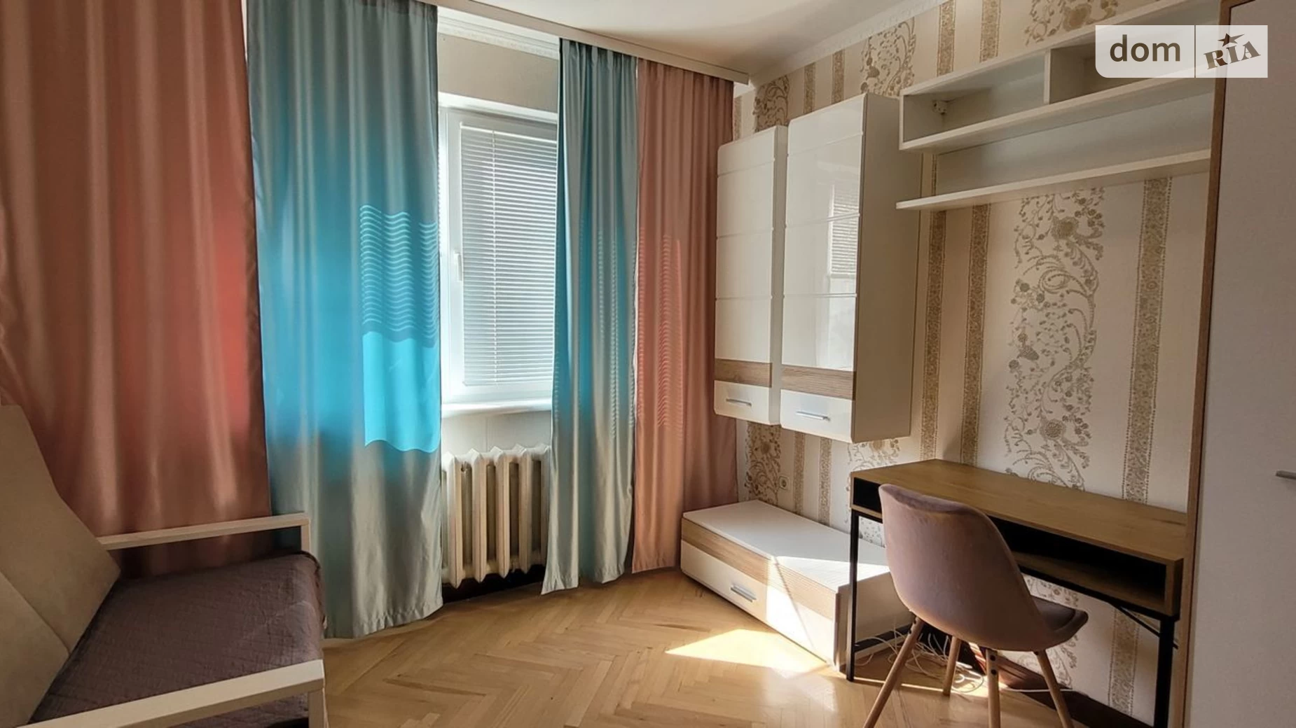 Продается 3-комнатная квартира 81 кв. м в Киеве, ул. Ивана Пулюя, 5А