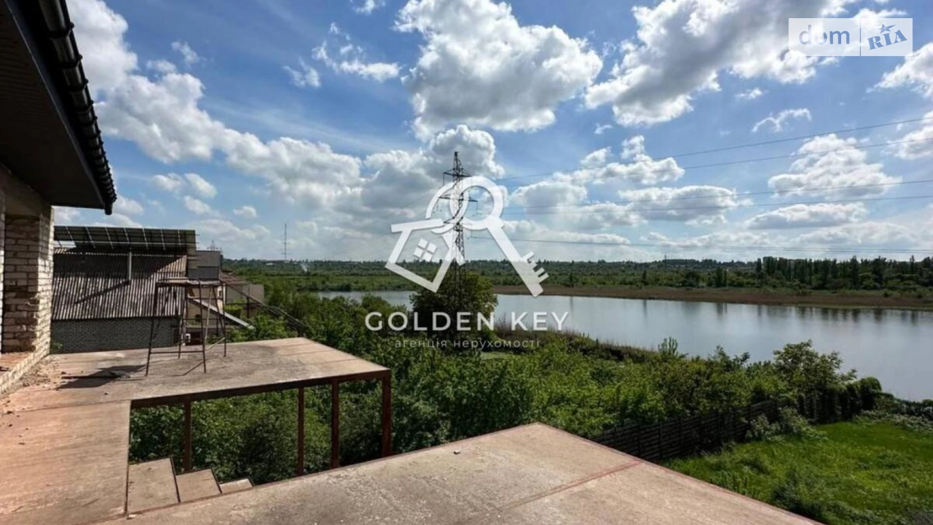 Продается дом на 3 этажа 300 кв. м с террасой, цена: 75000 $ - фото 2