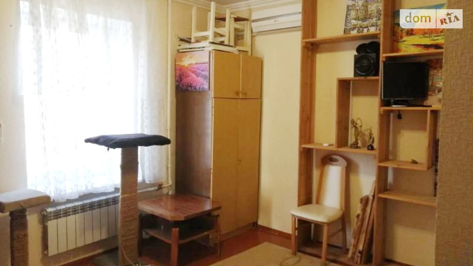 Продается 3-комнатная квартира 57 кв. м в Одессе, ул. Манежная
