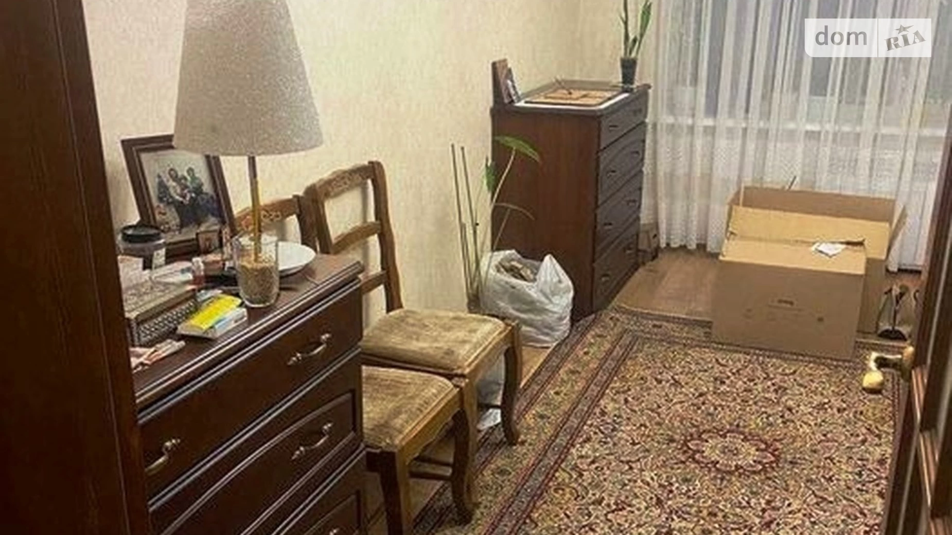 Продается 2-комнатная квартира 45 кв. м в Киеве, ул. Петра Запорожца, 11Б