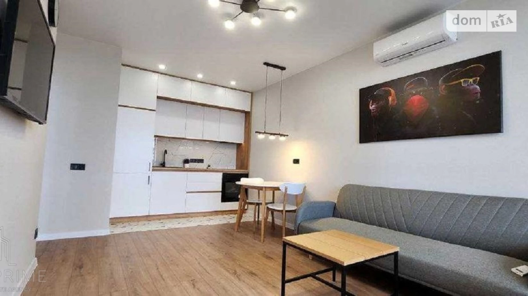 Продается 1-комнатная квартира 44 кв. м в Киеве, ул. Ивана Выговского(Маршала Гречко), 44