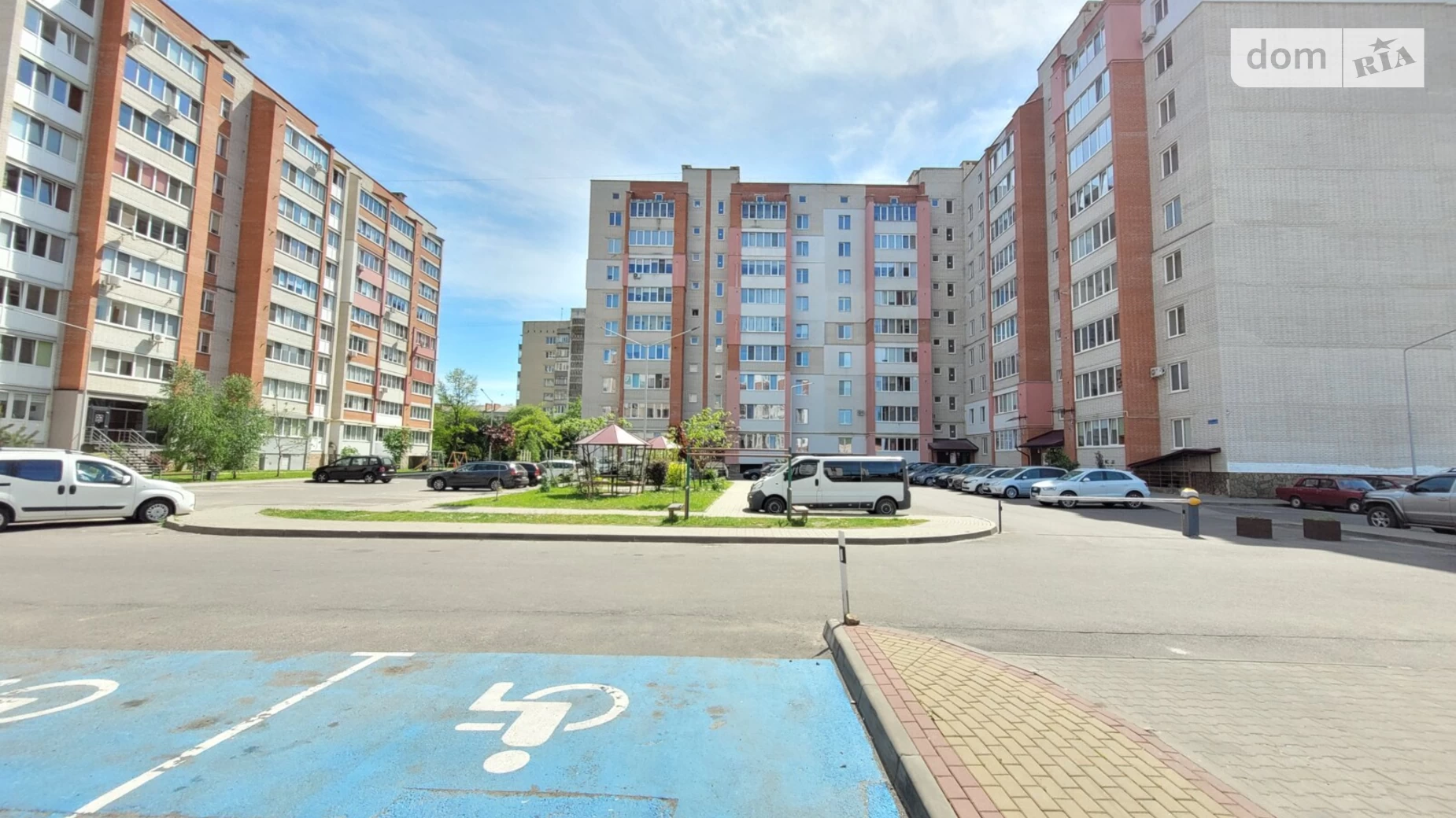 2-кімнатна квартира 67 кв. м у Луцьку, вул. Зоряна(Арцеулова), 12 - фото 5