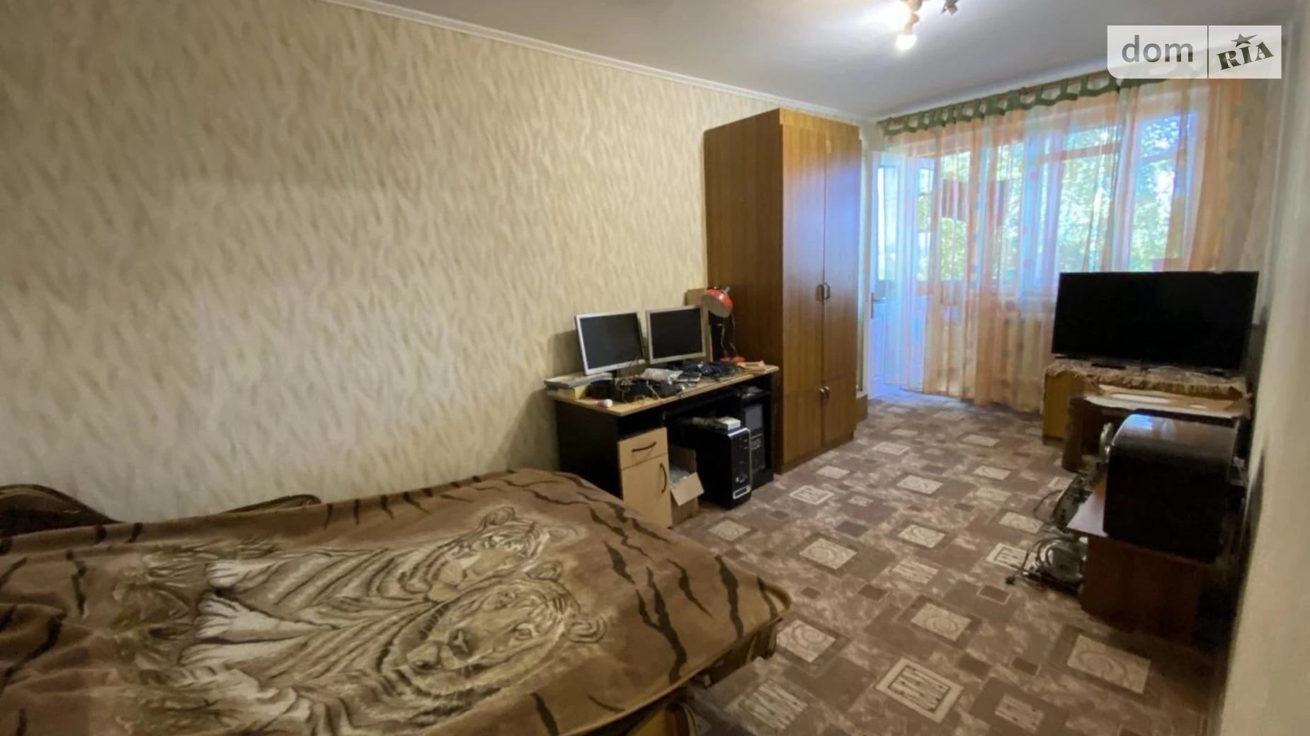 Продается 2-комнатная квартира 45 кв. м в Ивано-Франковске, ул. Тисменицкая, 244