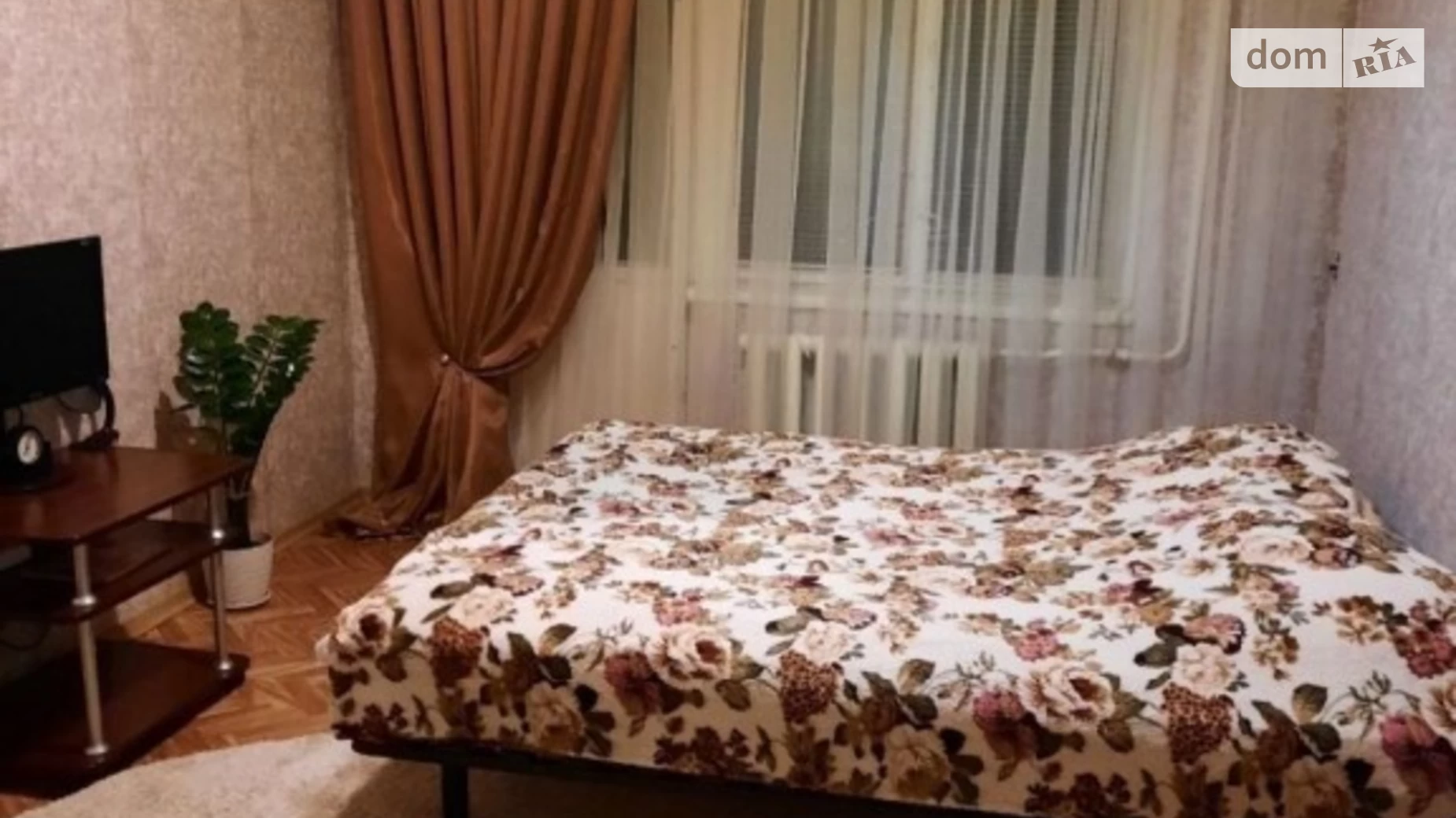 Продается 3-комнатная квартира 63 кв. м в Одессе, просп. Александровский