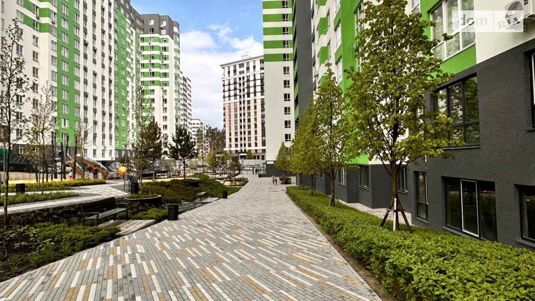 Продается 3-комнатная квартира 68 кв. м в Ирпене, ул. Университетская(Карла Маркса), 3/13 - фото 2